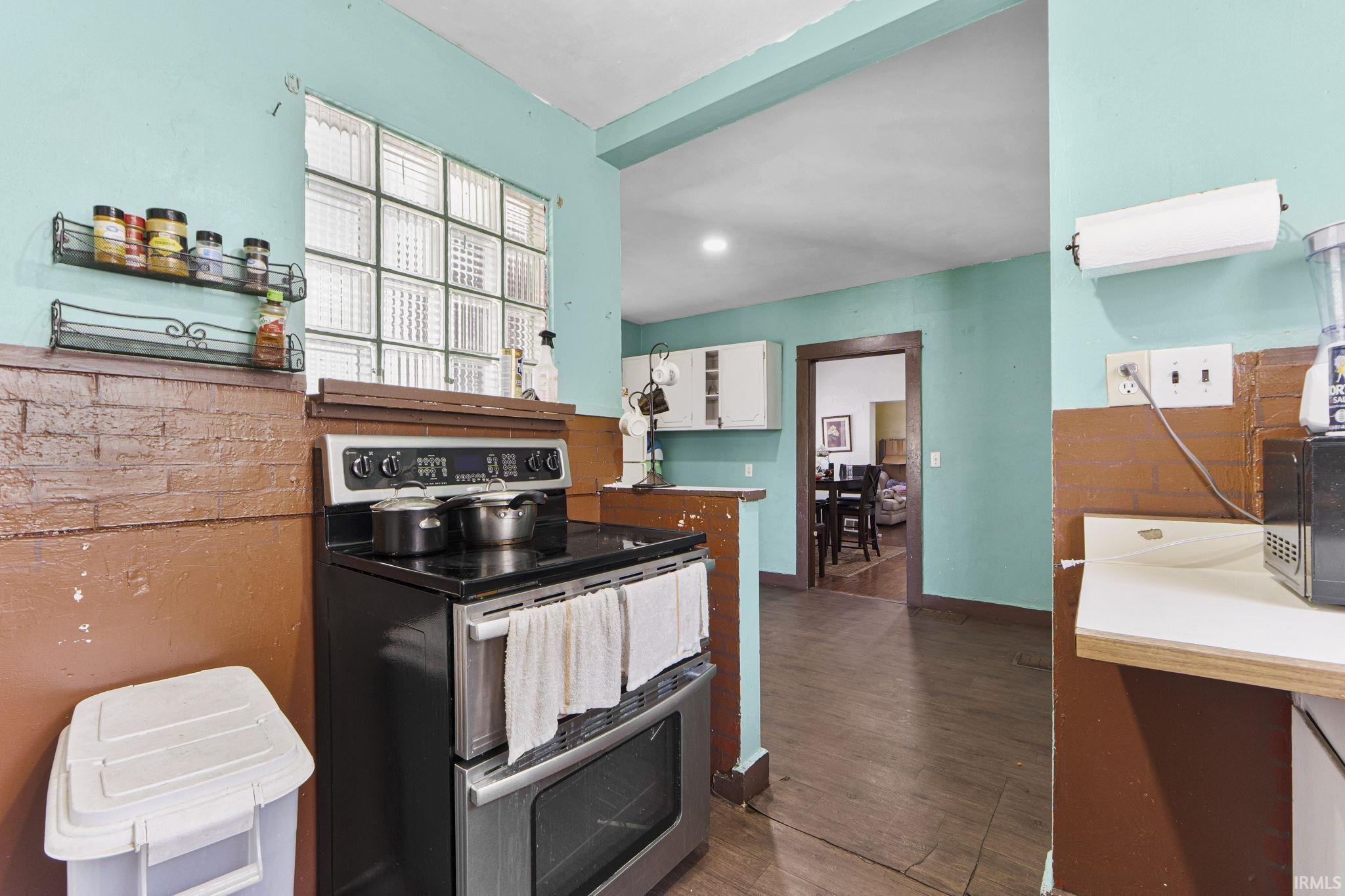 Photo 8 of 2832 Abbott Street