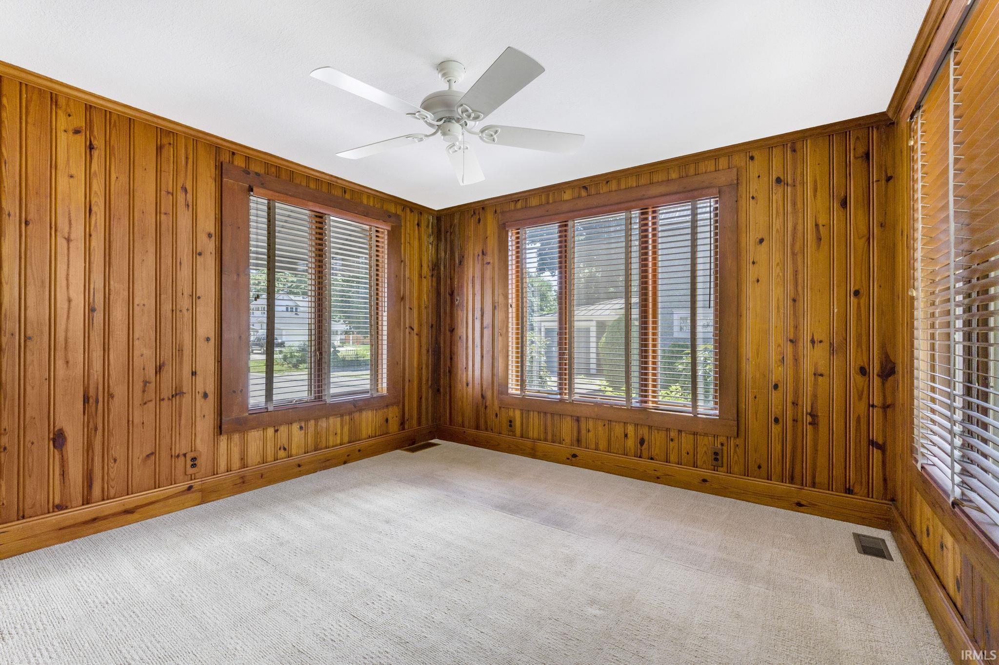 Photo 7 of 902 Midway Drive