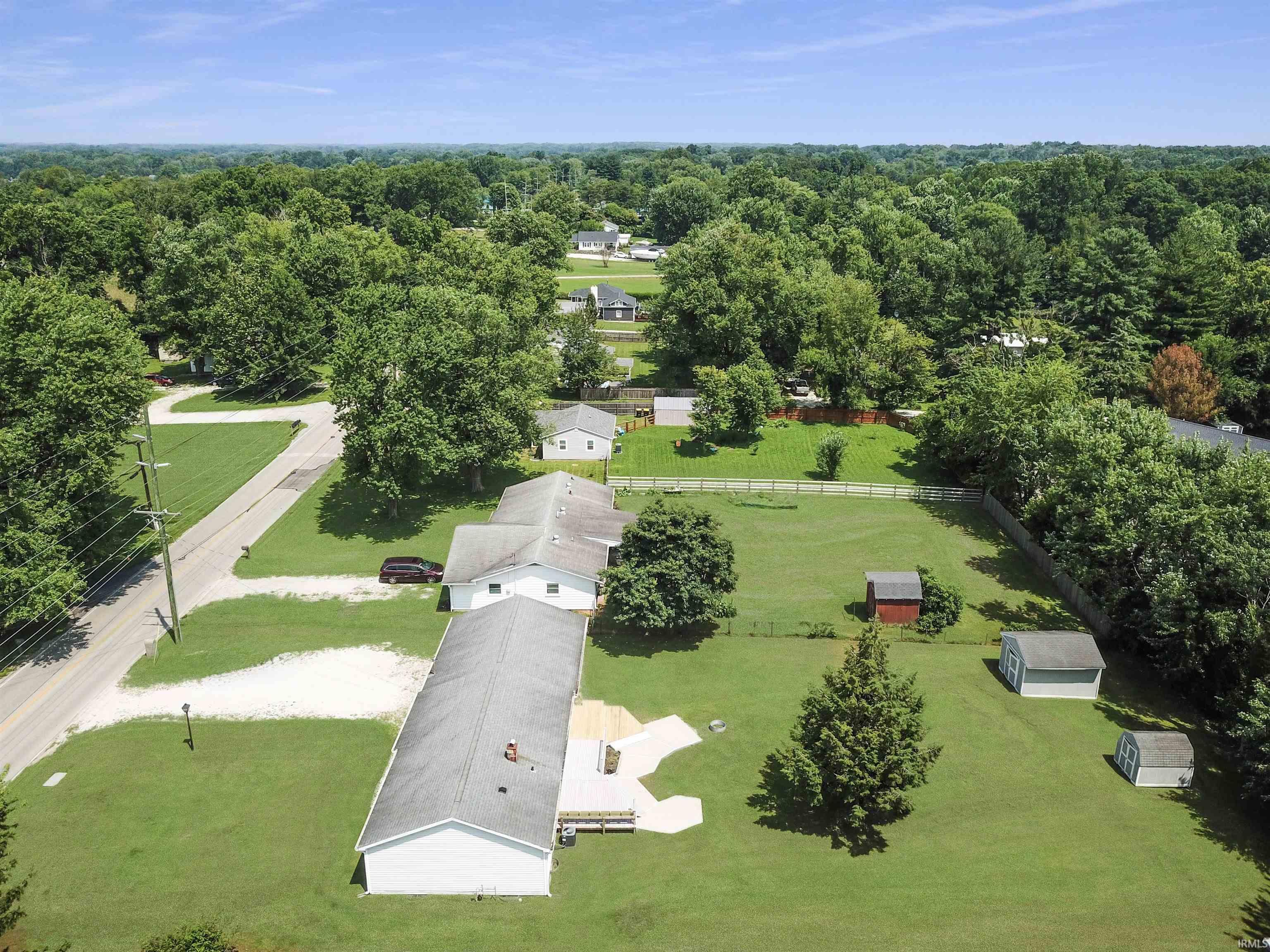 Homes for sale in Bloomington, IN | 2724 N Smith Pike, Bloomington, IN 47404 | MLS# 202529376