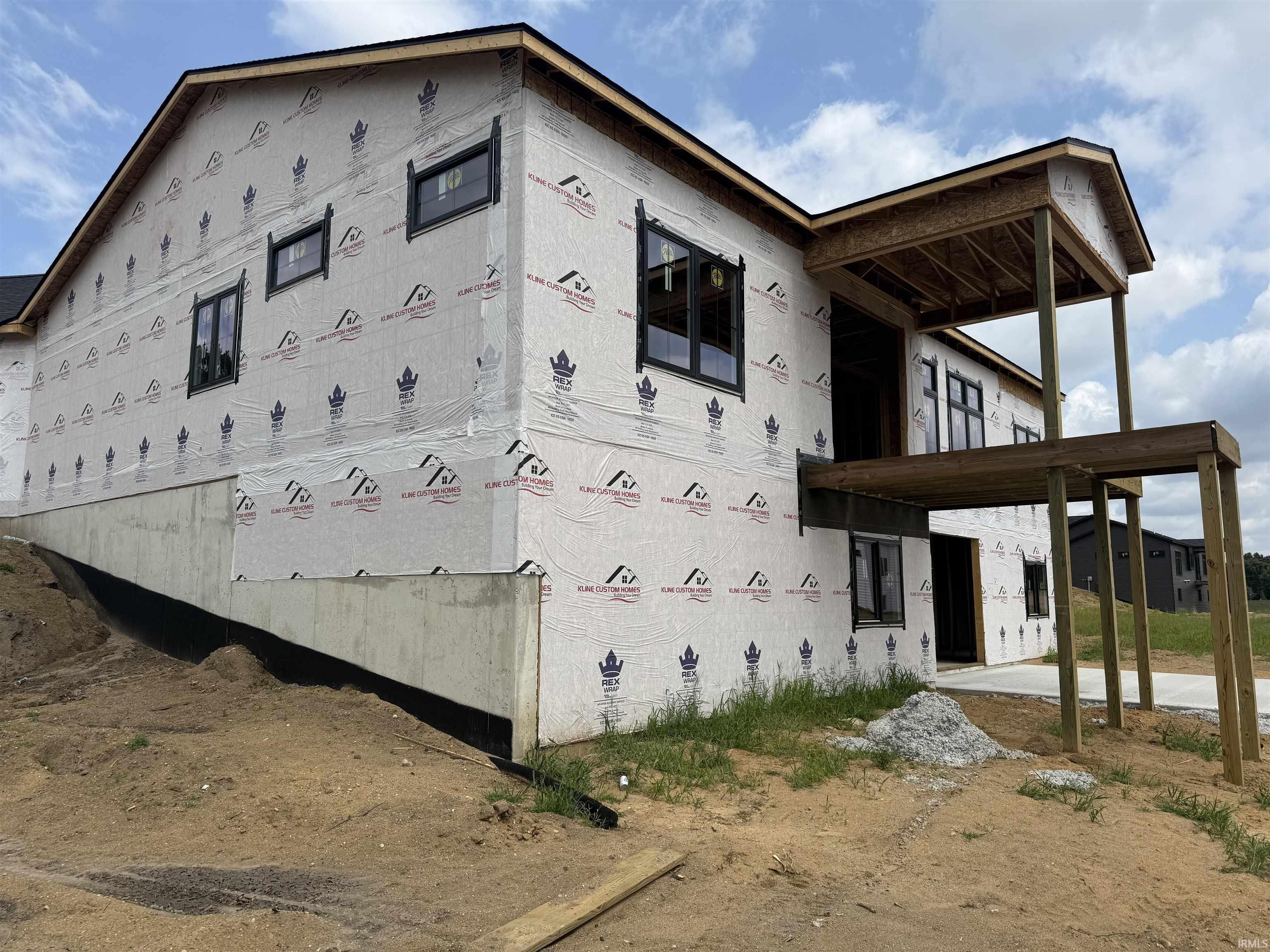 Homes for sale in Osceola, IN | 11152 Wharton Way #304, Osceola, IN 46561 | MLS# 202529448