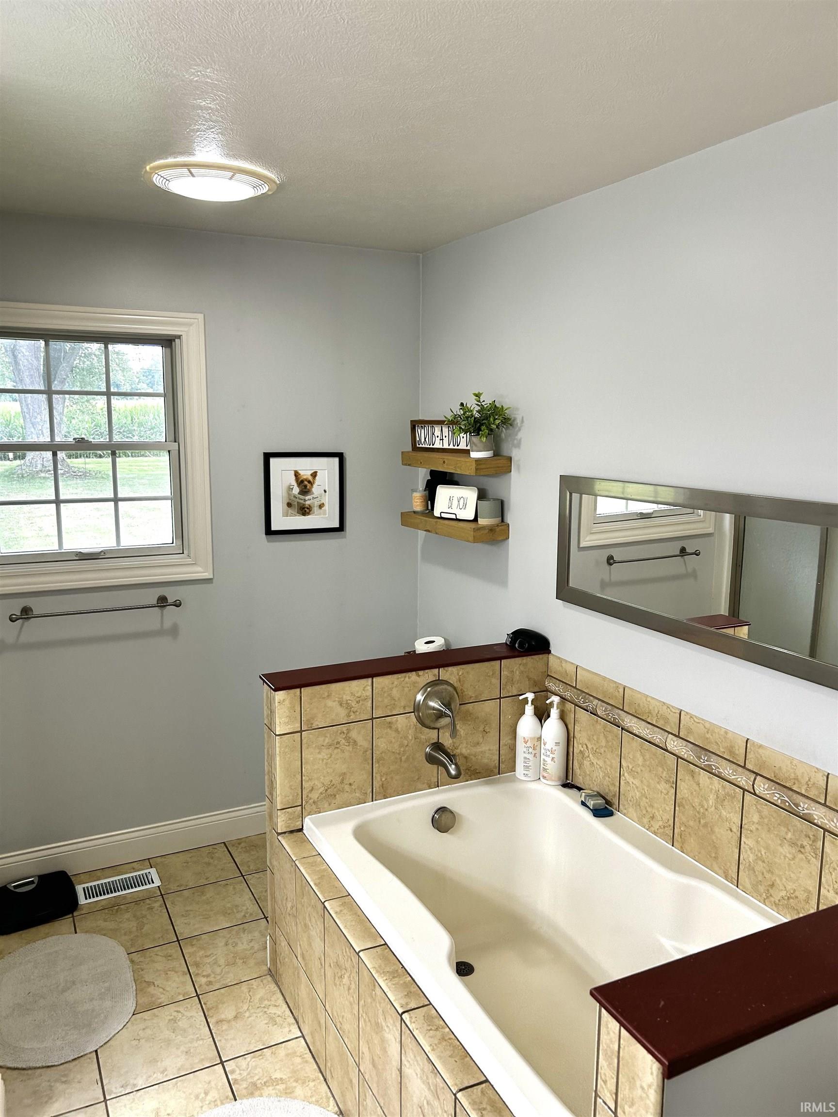 Homes for sale in Logansport, IN | 2710 Northwood Dr, Logansport, IN 46947 | MLS# 202529462