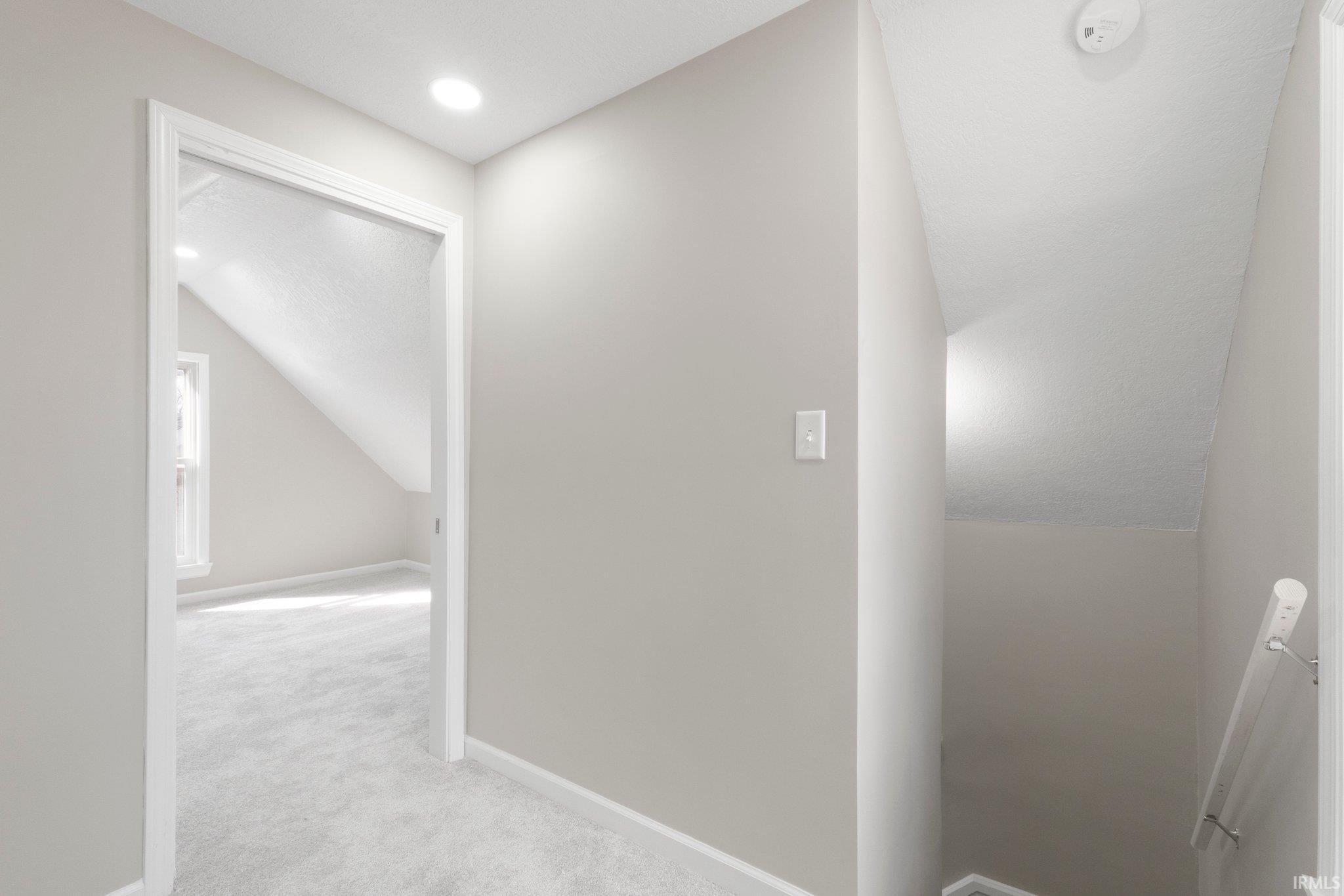 Photo 23 of 607 Riverside Avenue