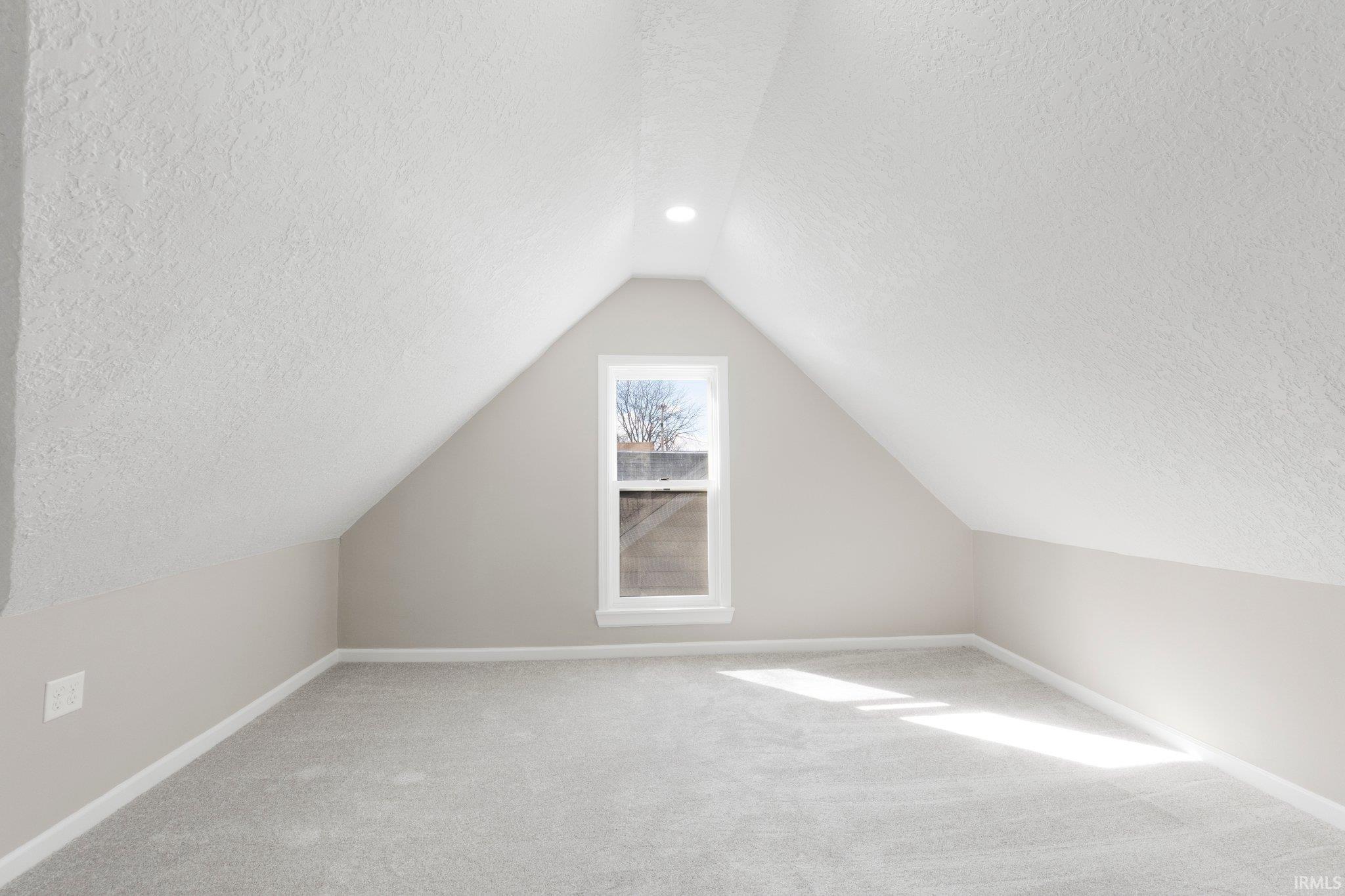 Photo 26 of 607 Riverside Avenue