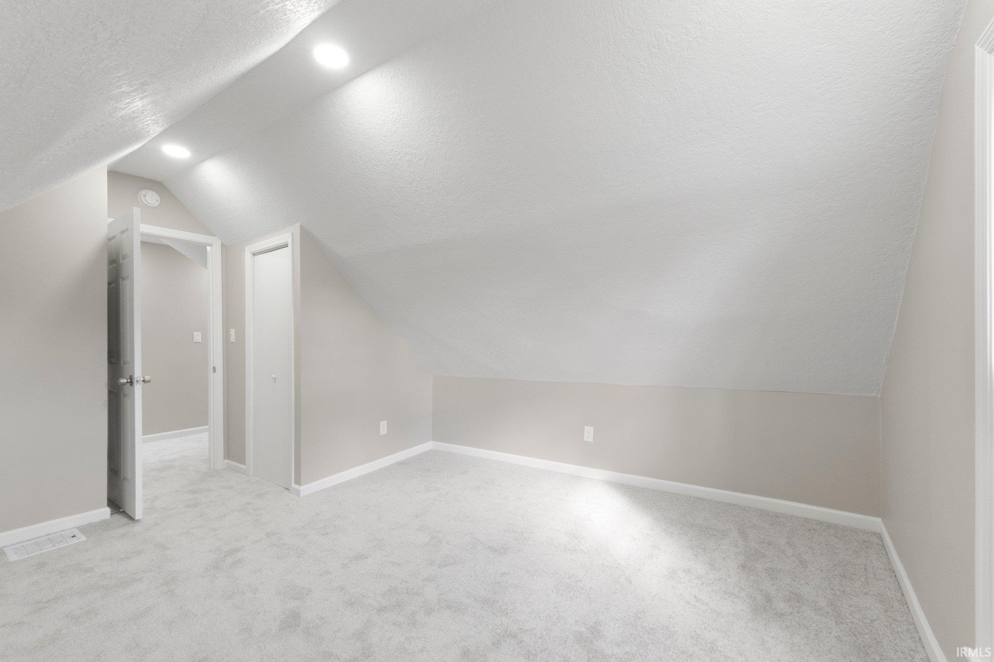 Photo 32 of 607 Riverside Avenue