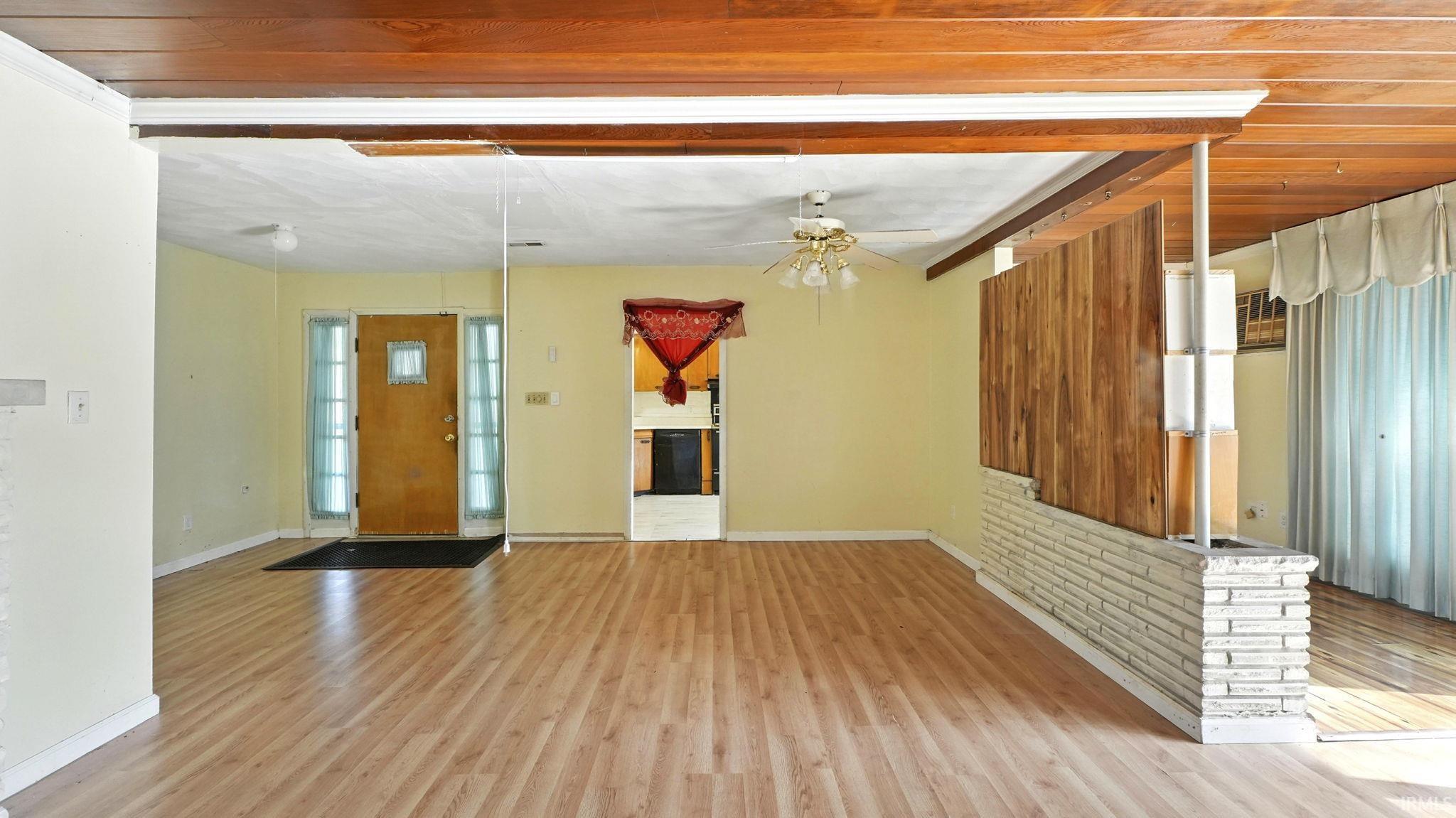 Photo 4 of 3929 Plaza Drive