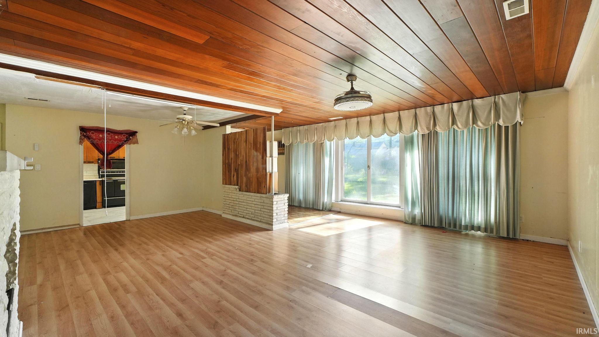 Photo 7 of 3929 Plaza Drive