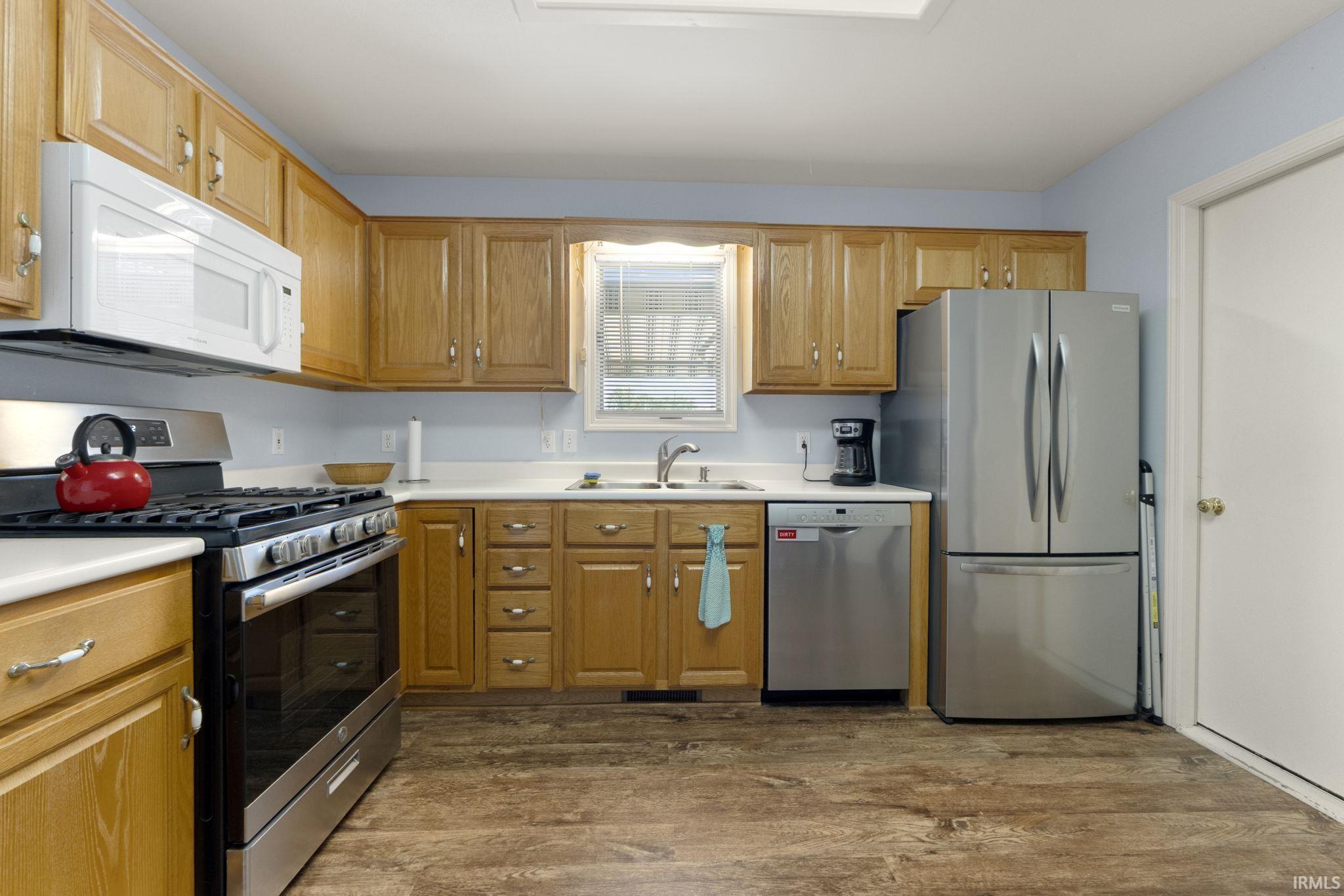 Photo 10 of 8041 Harrisburg Lane