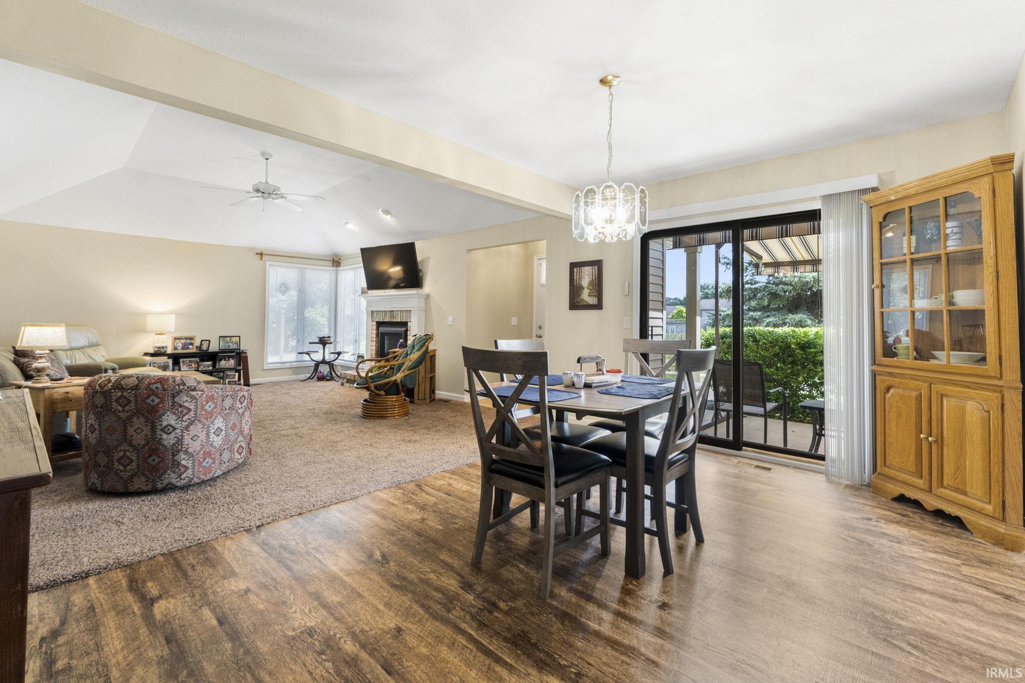 Photo 3 of 8041 Harrisburg Lane