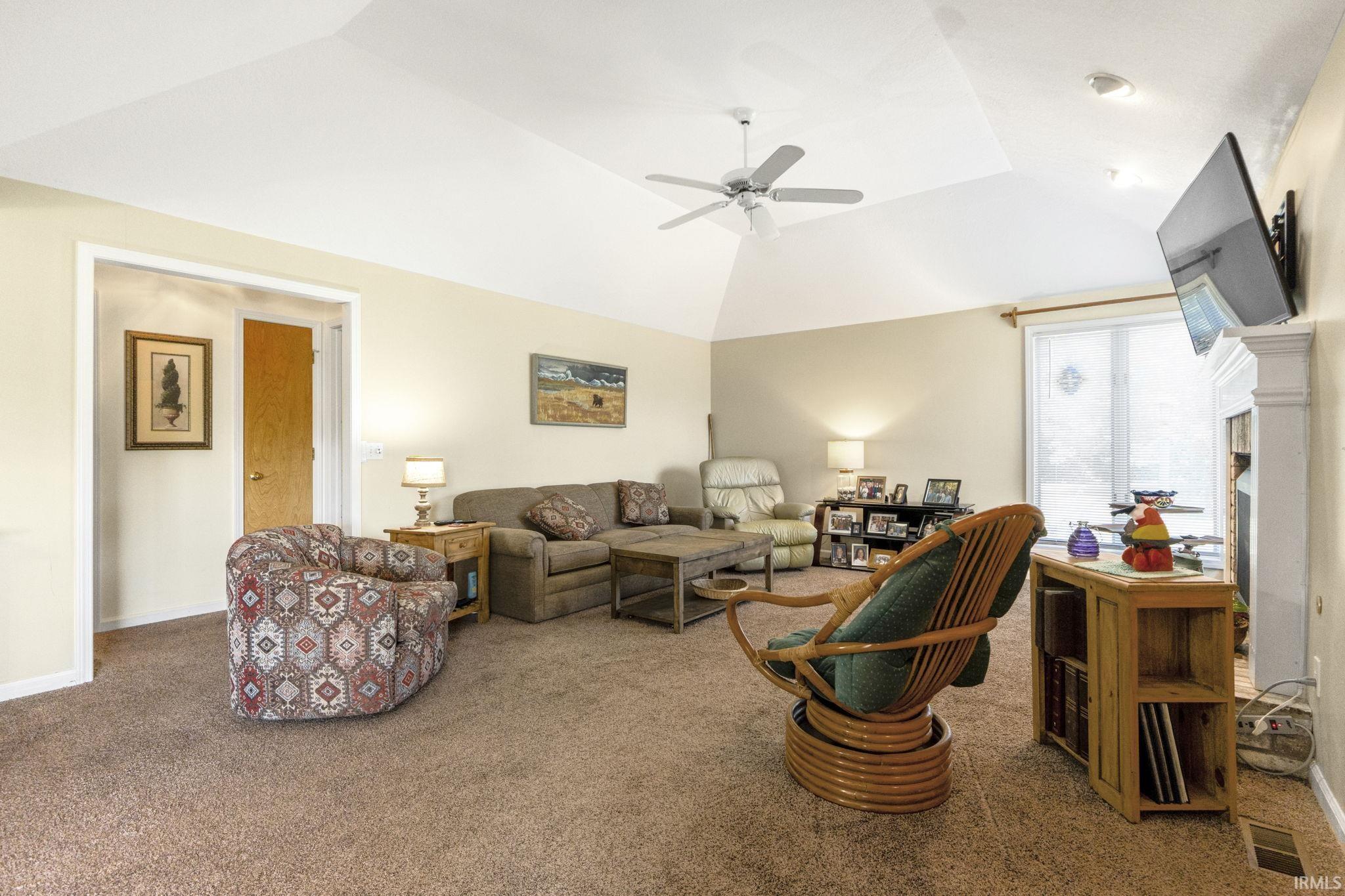 Photo 5 of 8041 Harrisburg Lane