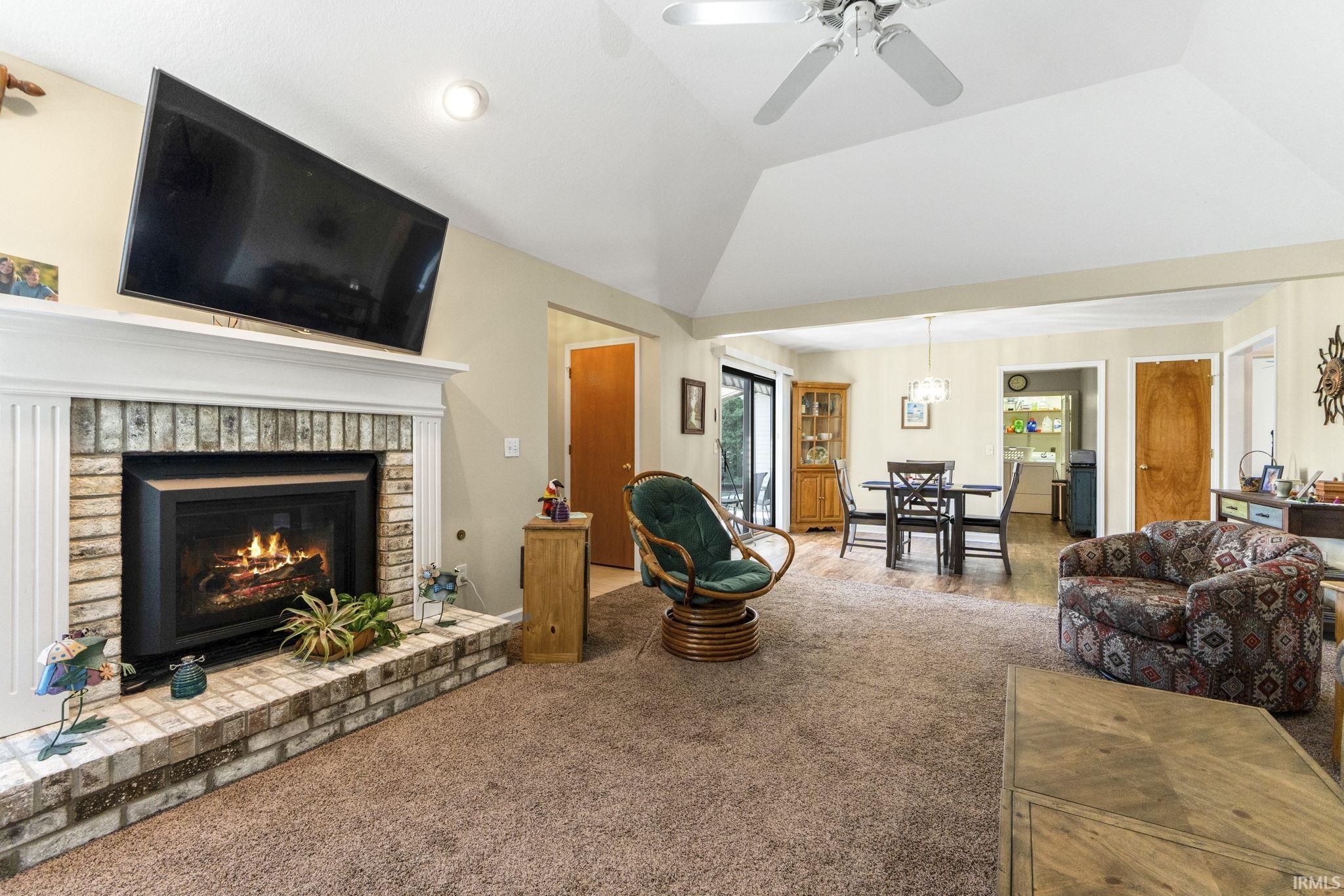 Photo 6 of 8041 Harrisburg Lane