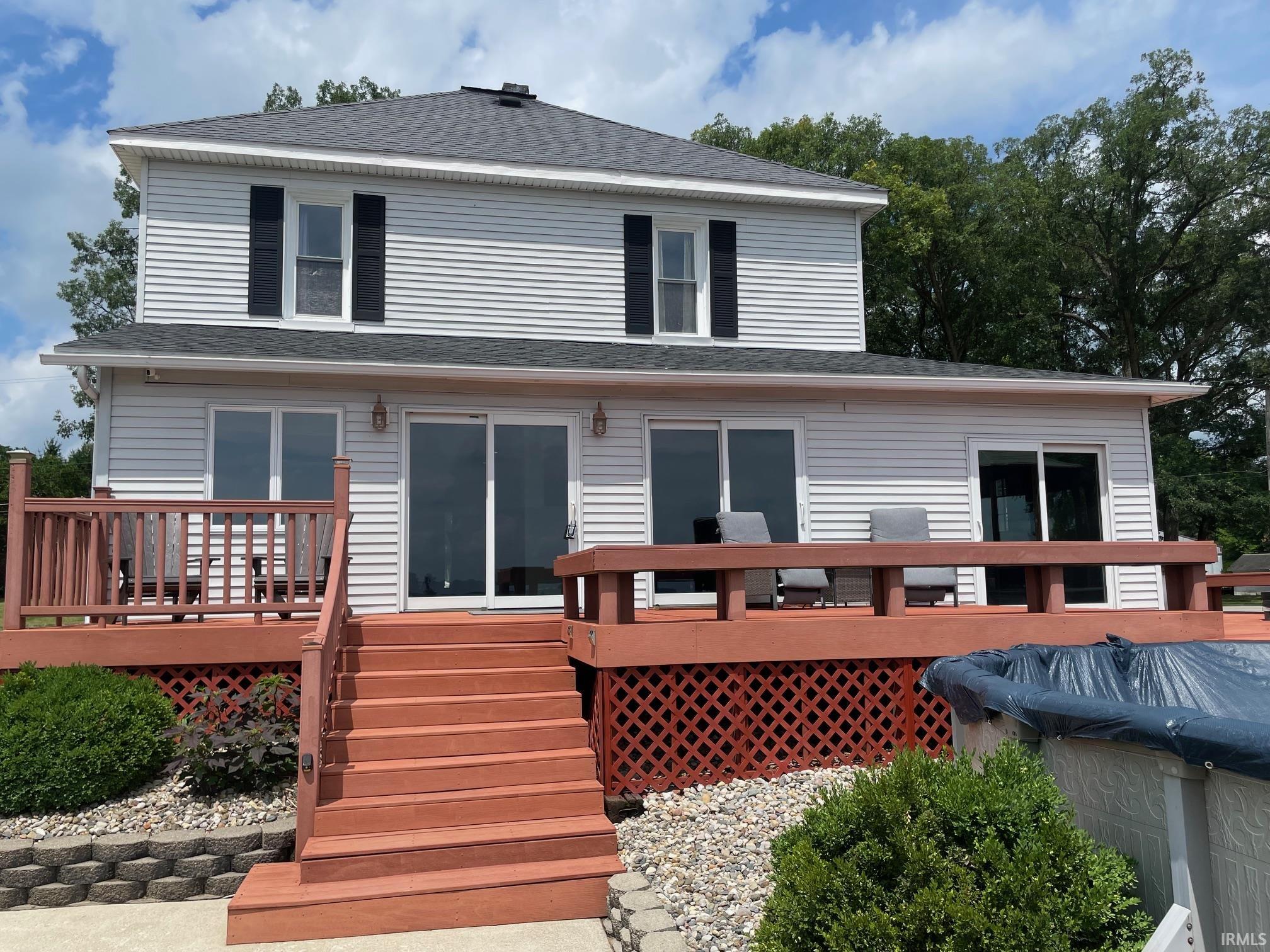 Homes for sale in Bremen, IN | 9071 N Shore Dr, Bremen, IN 46506 | MLS# 202529535