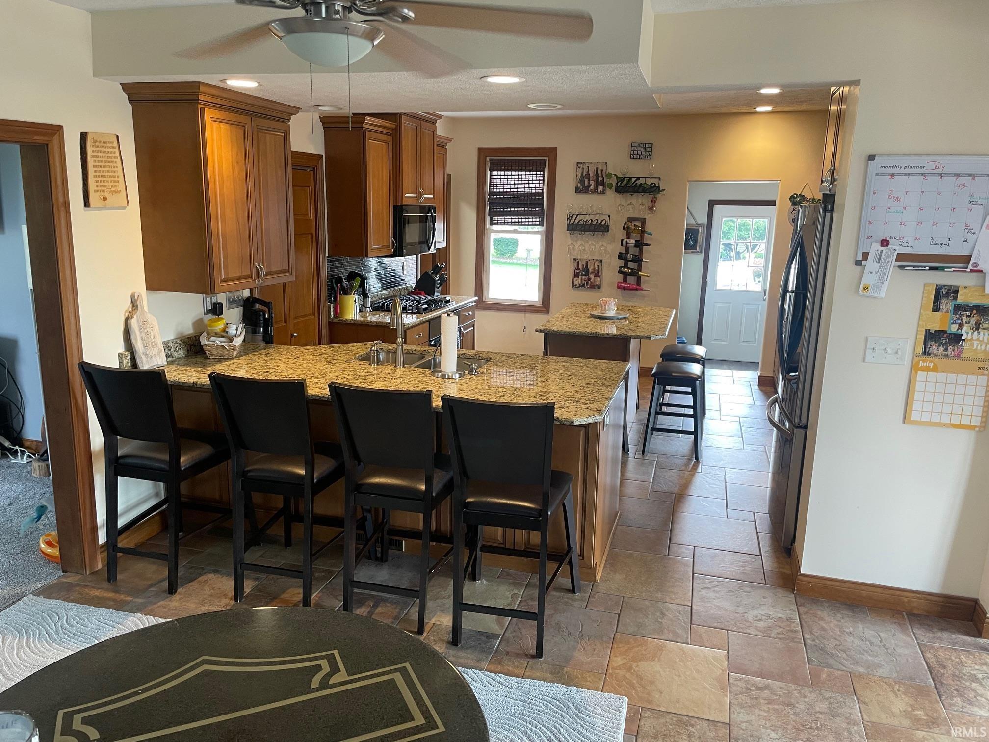 Homes for sale in Bremen, IN | 9071 N Shore Dr, Bremen, IN 46506 | MLS# 202529535