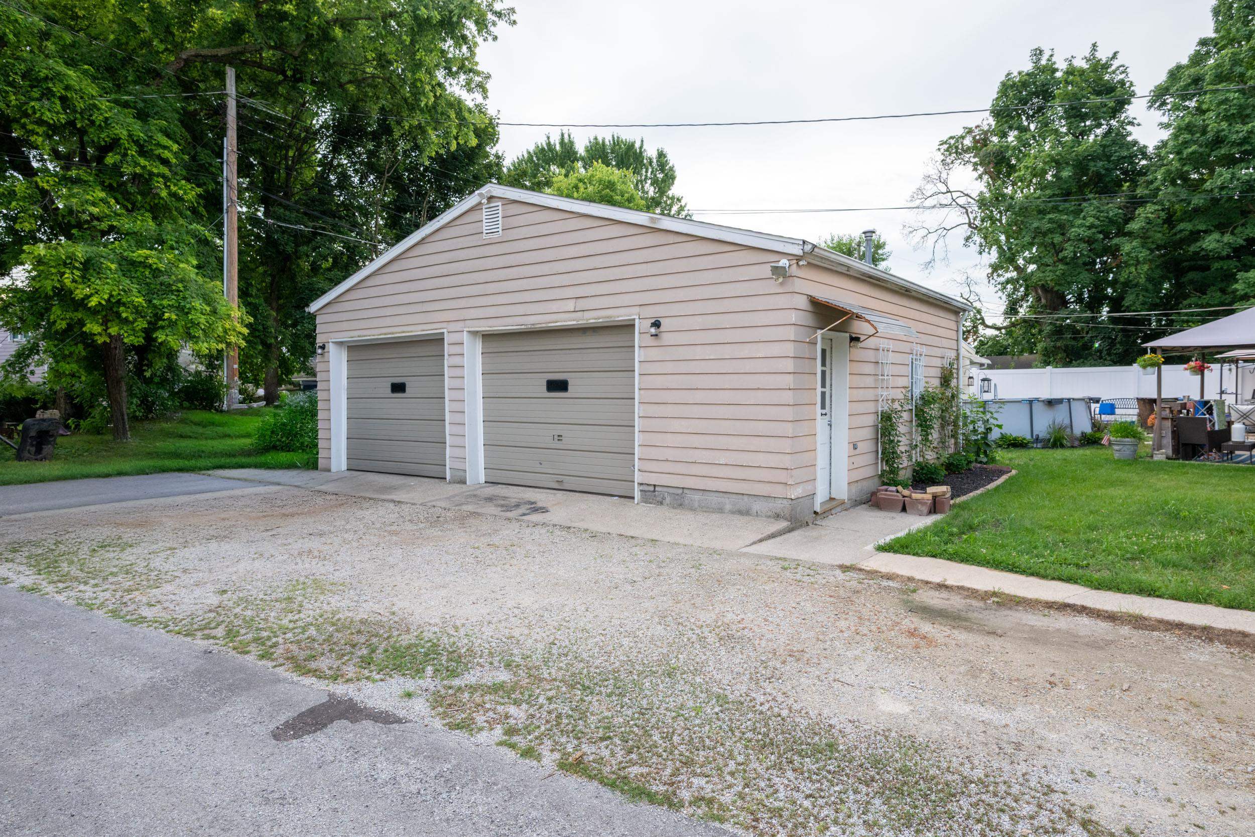 Photo 12 of 731 Ogan Avenue