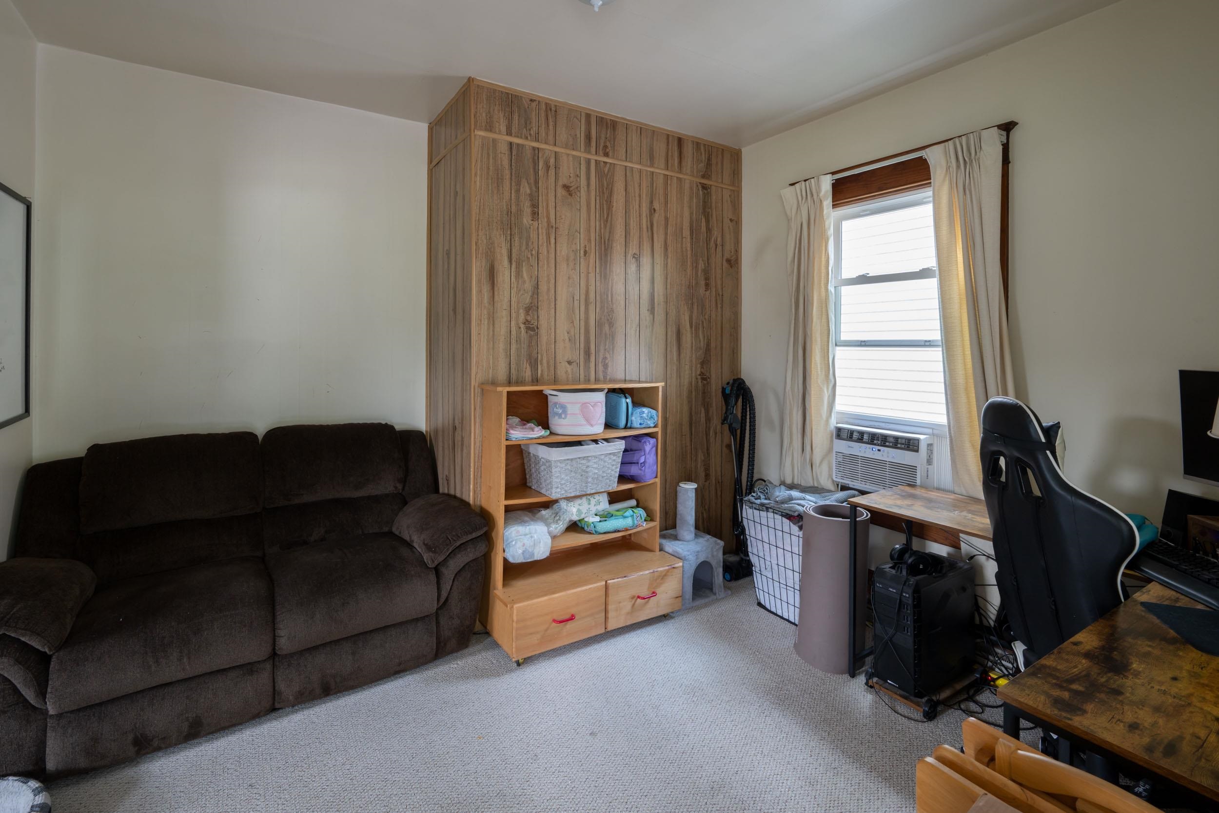 Photo 3 of 731 Ogan Avenue