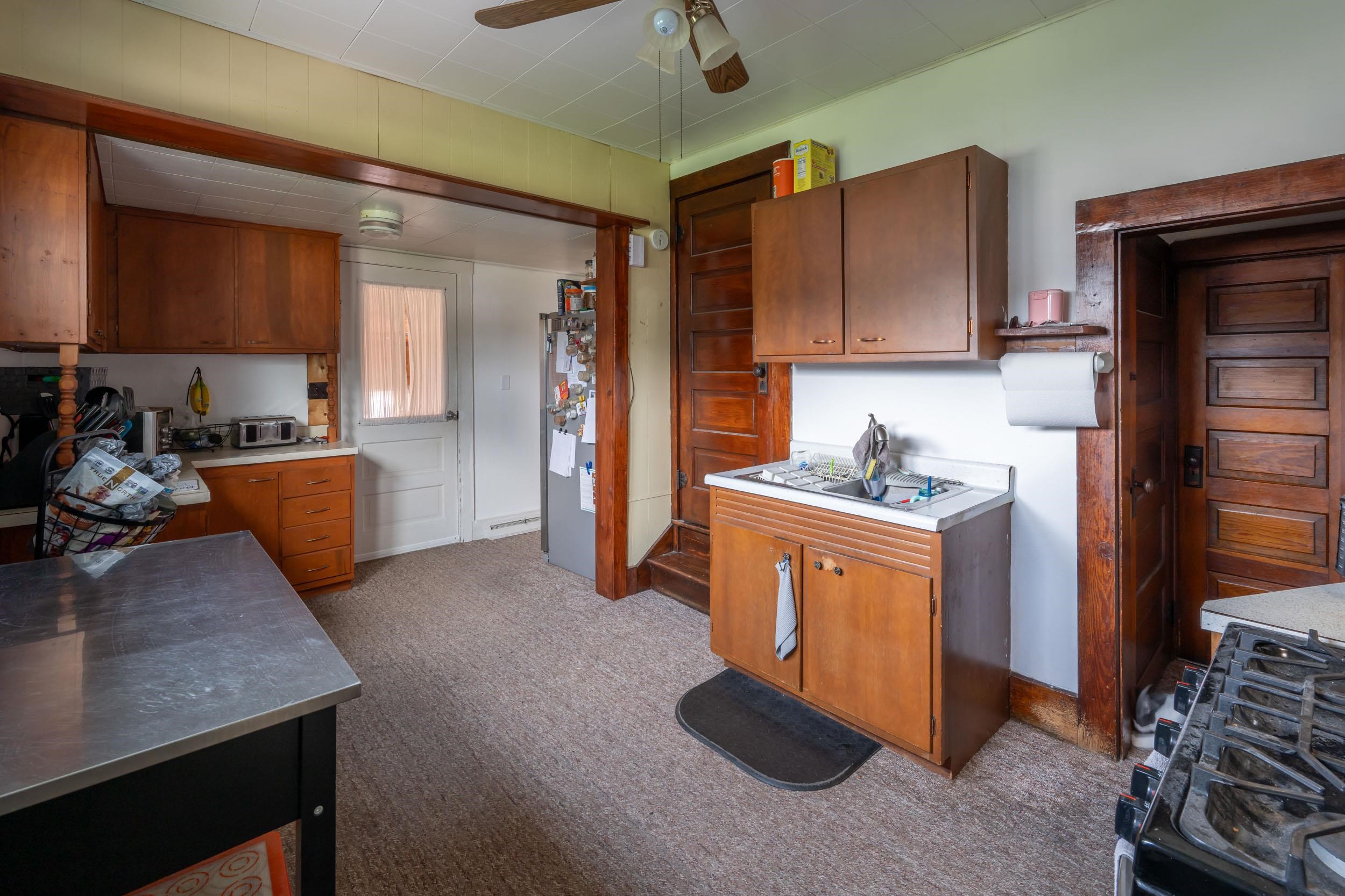Photo 5 of 731 Ogan Avenue