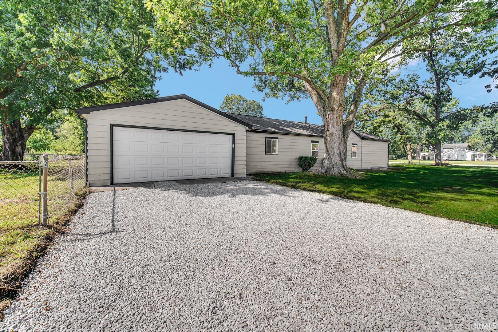 Homes for sale in Osceola, IN | 57074 Guernsey Ave, Osceola, IN 46561 | MLS# 202529564