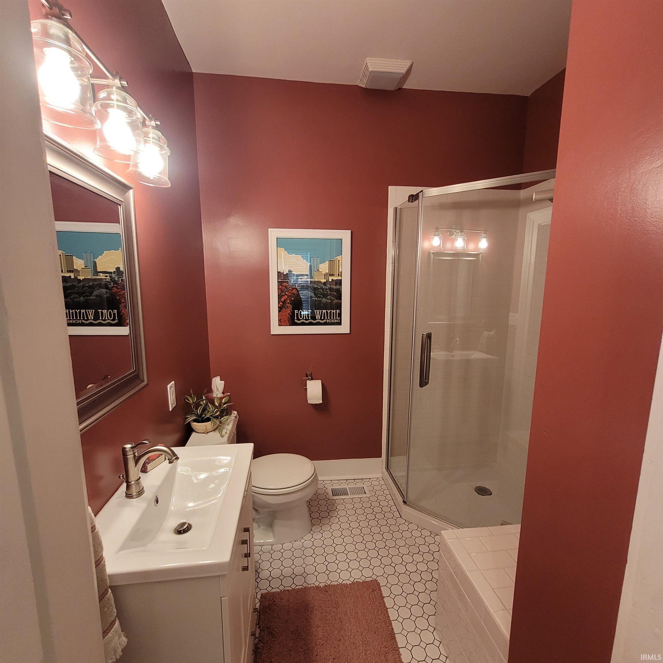 Photo 15 of 817 Wilt Street
