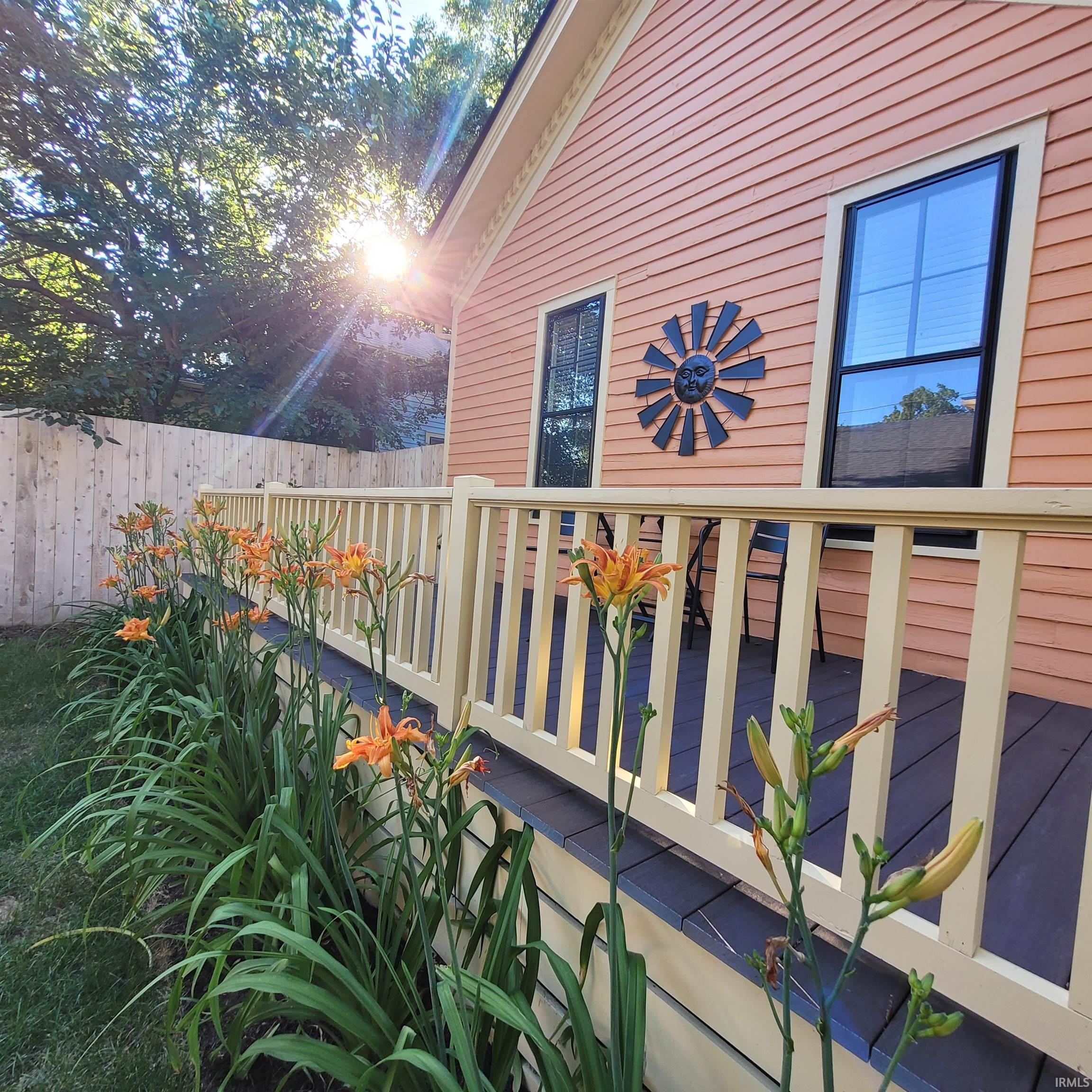 Photo 2 of 817 Wilt Street