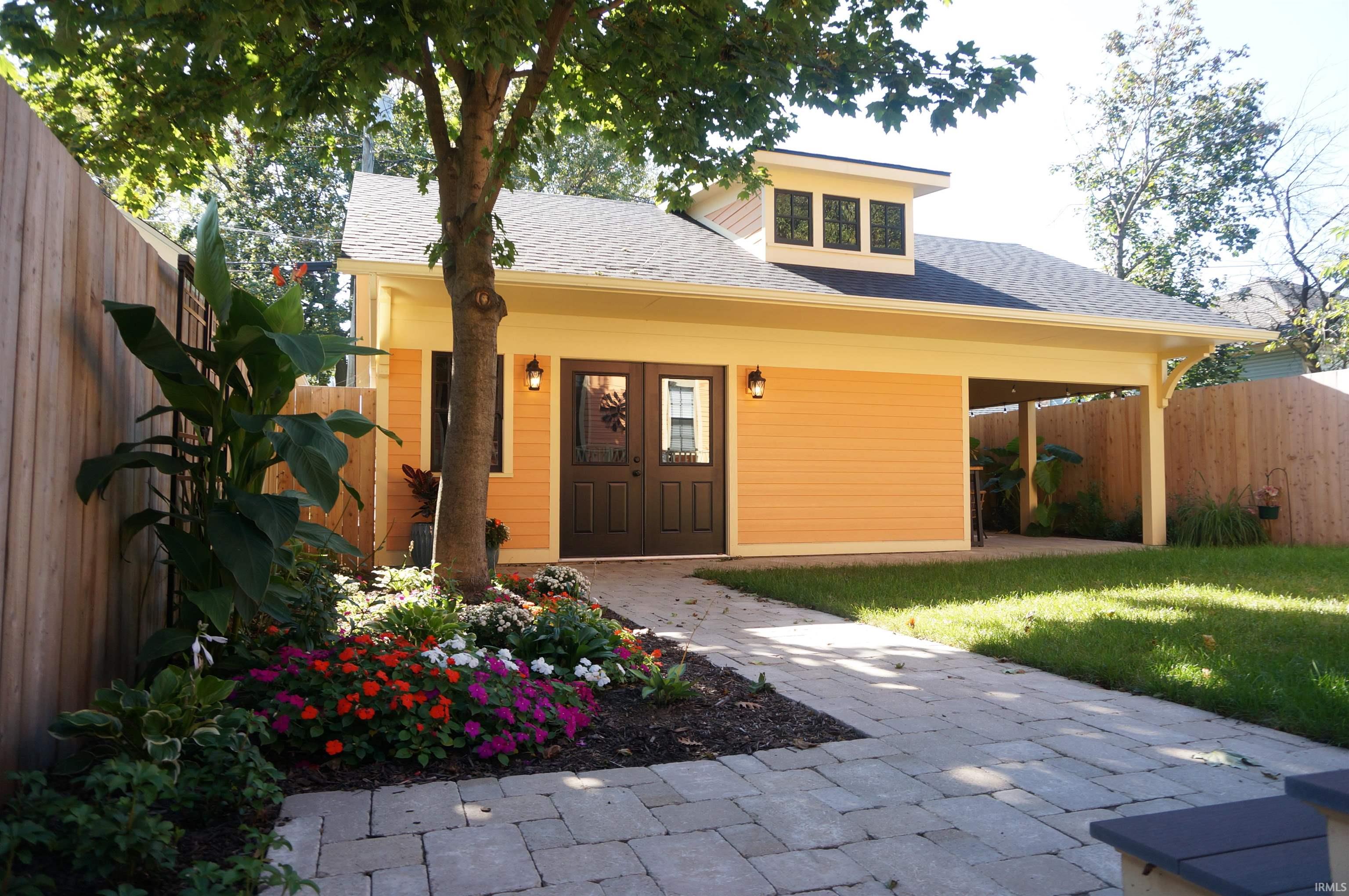 Photo 3 of 817 Wilt Street