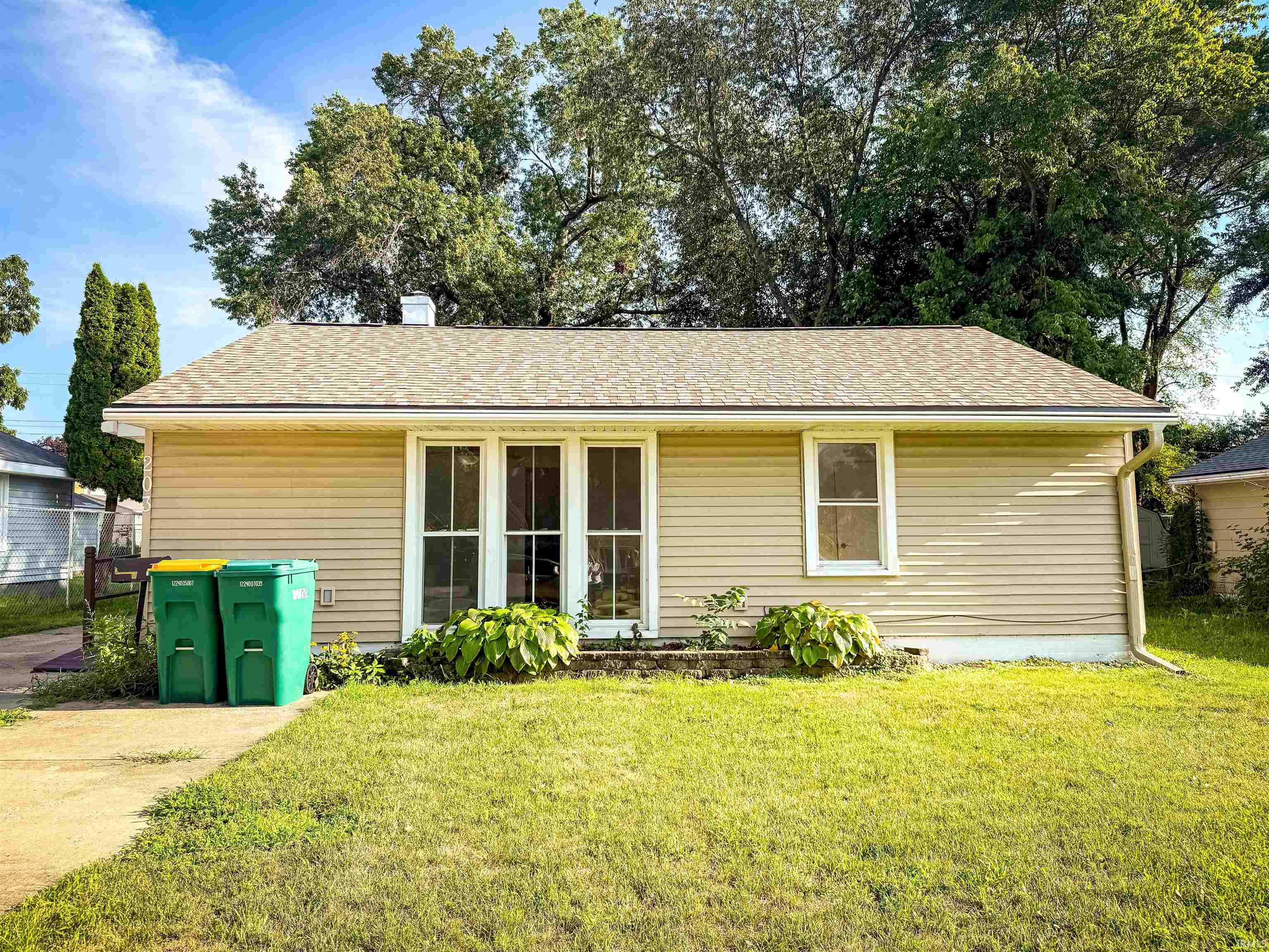 Homes for sale in Mishawaka, IN | 203 Palau Ave, Mishawaka, IN 46545 | MLS# 202529629