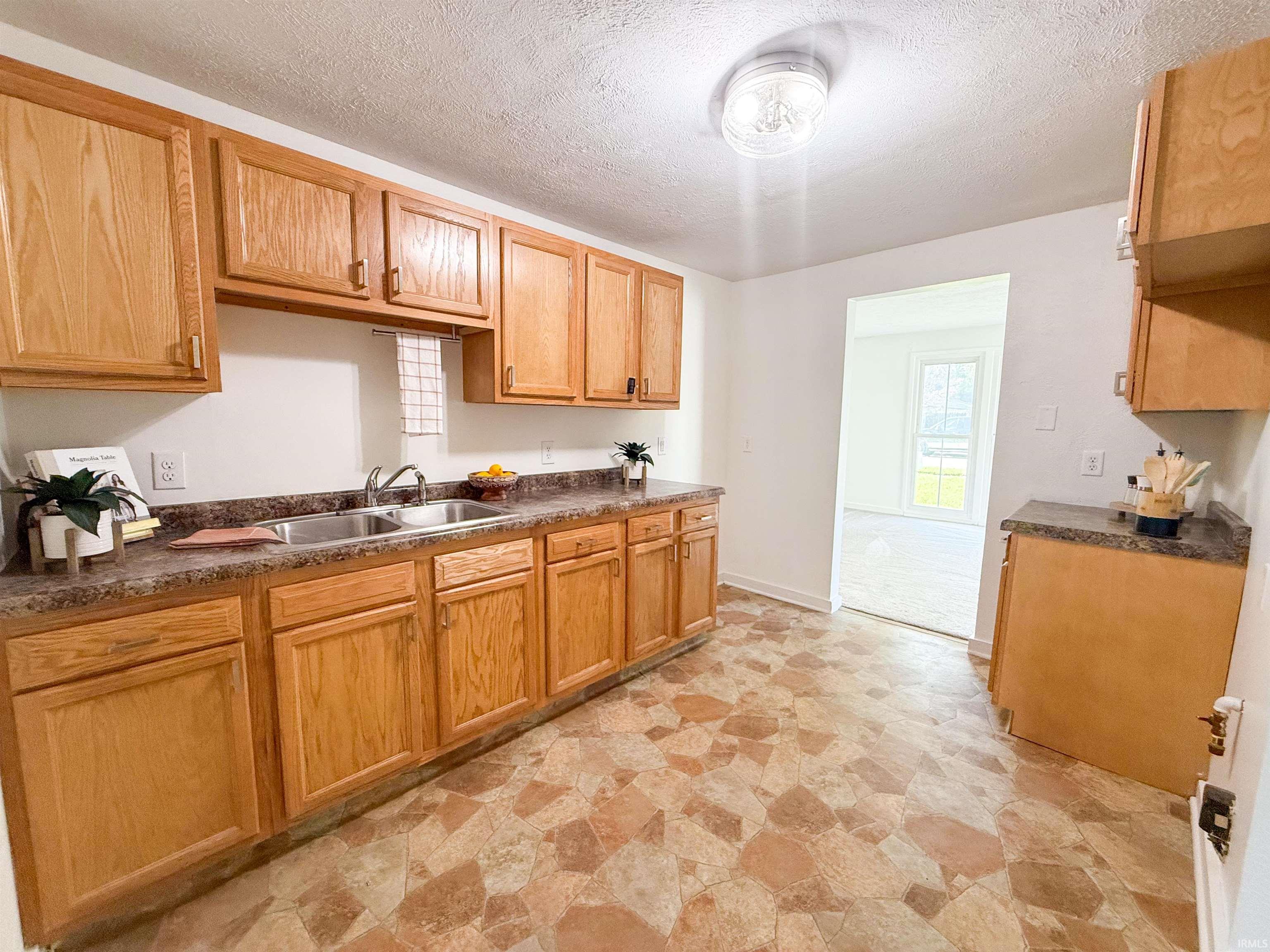 Homes for sale in Mishawaka, IN | 203 Palau Ave, Mishawaka, IN 46545 | MLS# 202529629