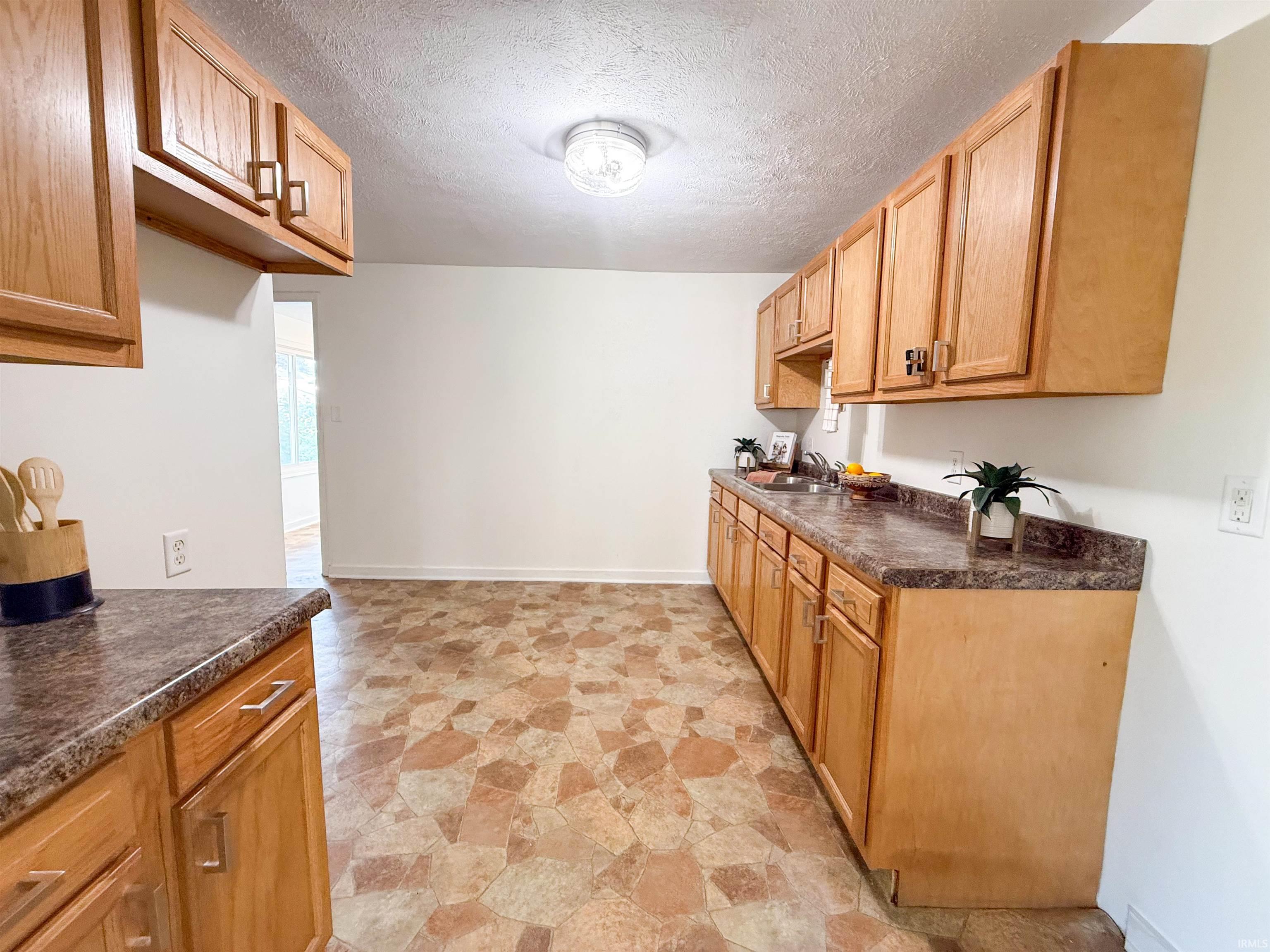 Homes for sale in Mishawaka, IN | 203 Palau Ave, Mishawaka, IN 46545 | MLS# 202529629