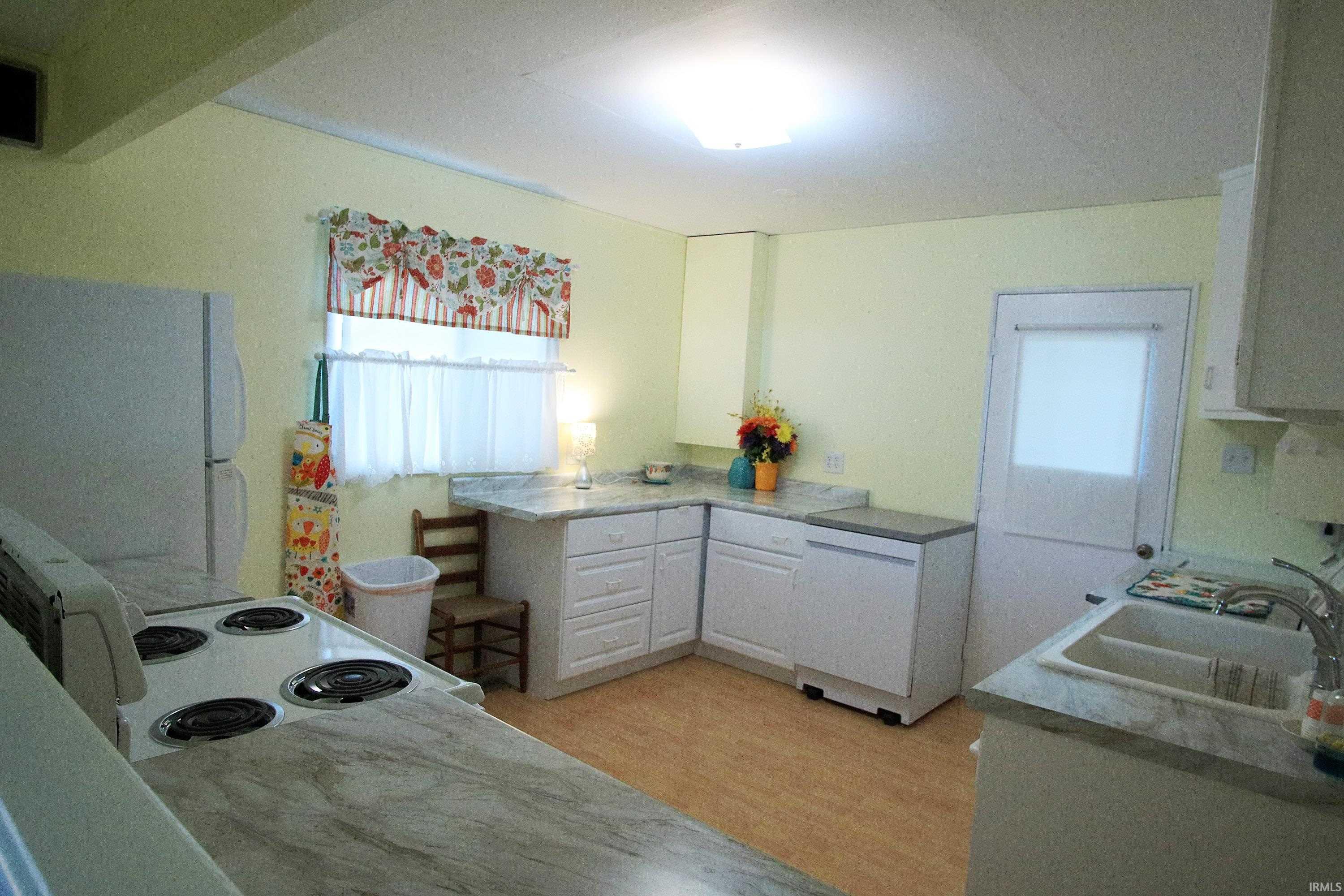 Photo 4 of 640 Brandford Court