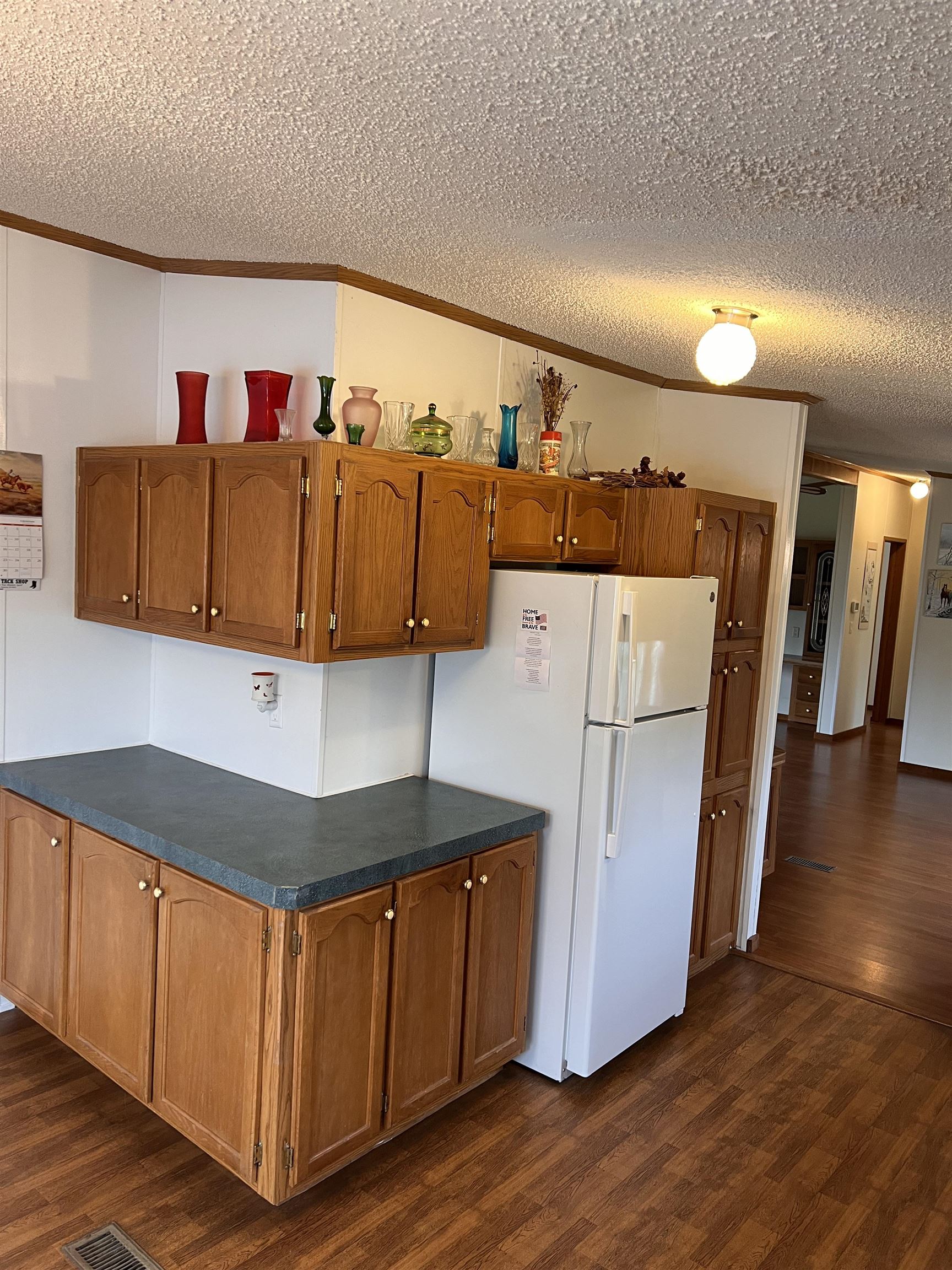 Photo 4 of 3990 S 109 W