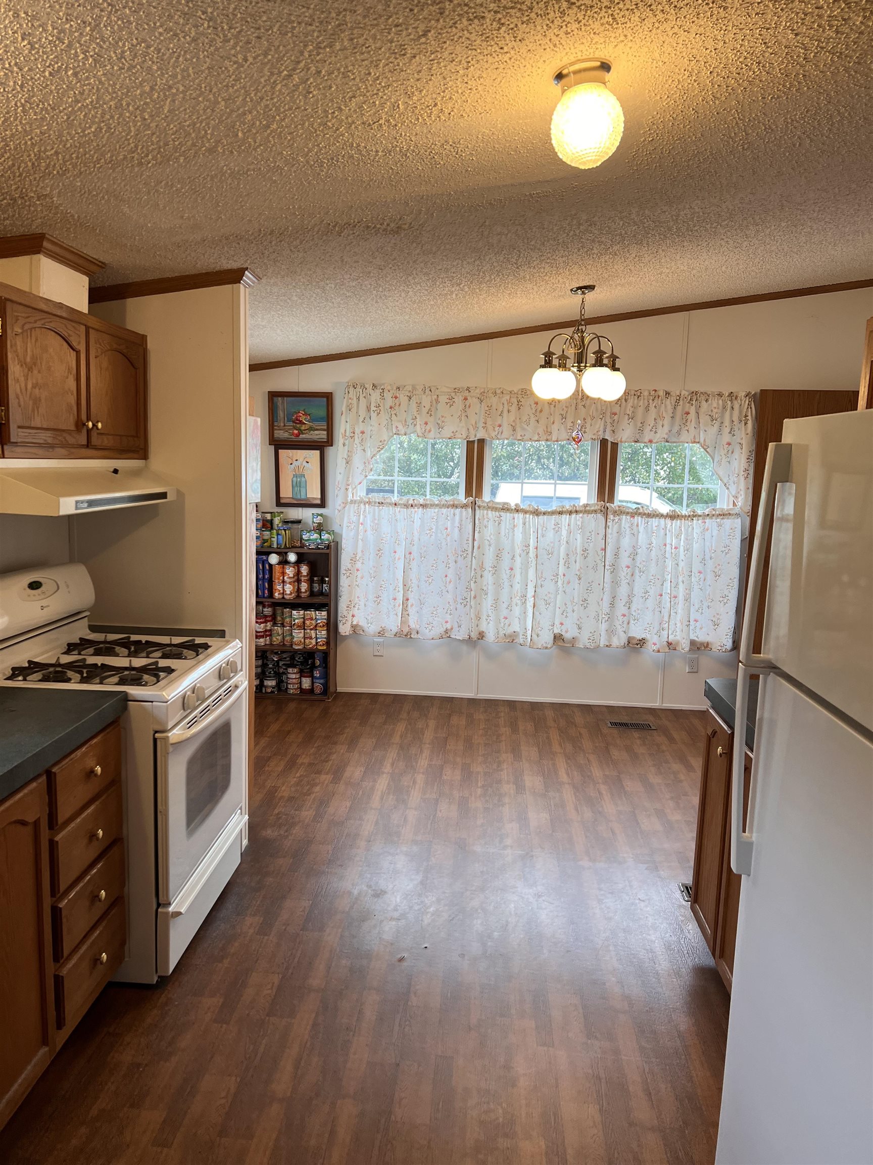 Photo 5 of 3990 S 109 W