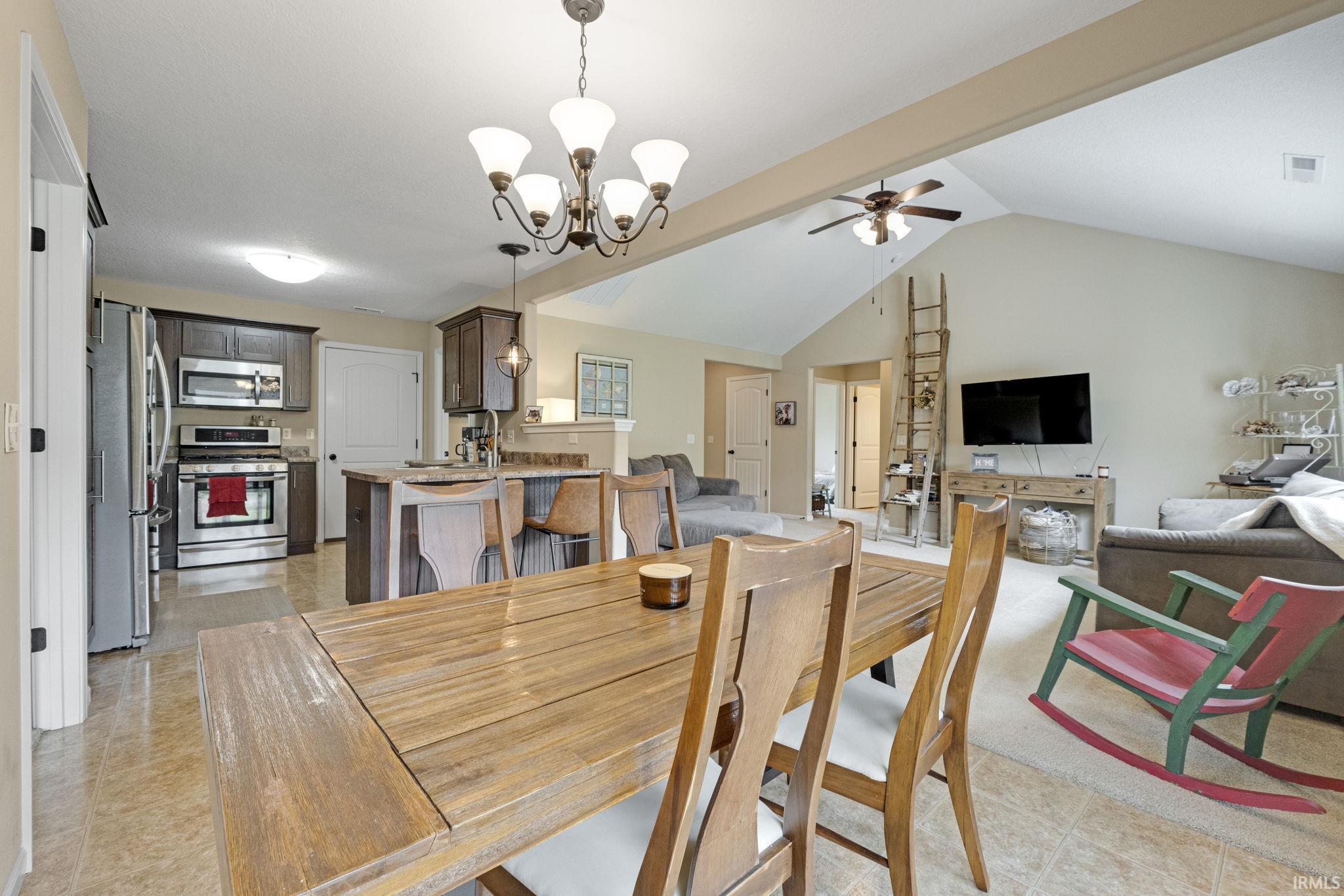 Photo 9 of 900 Redwood Court