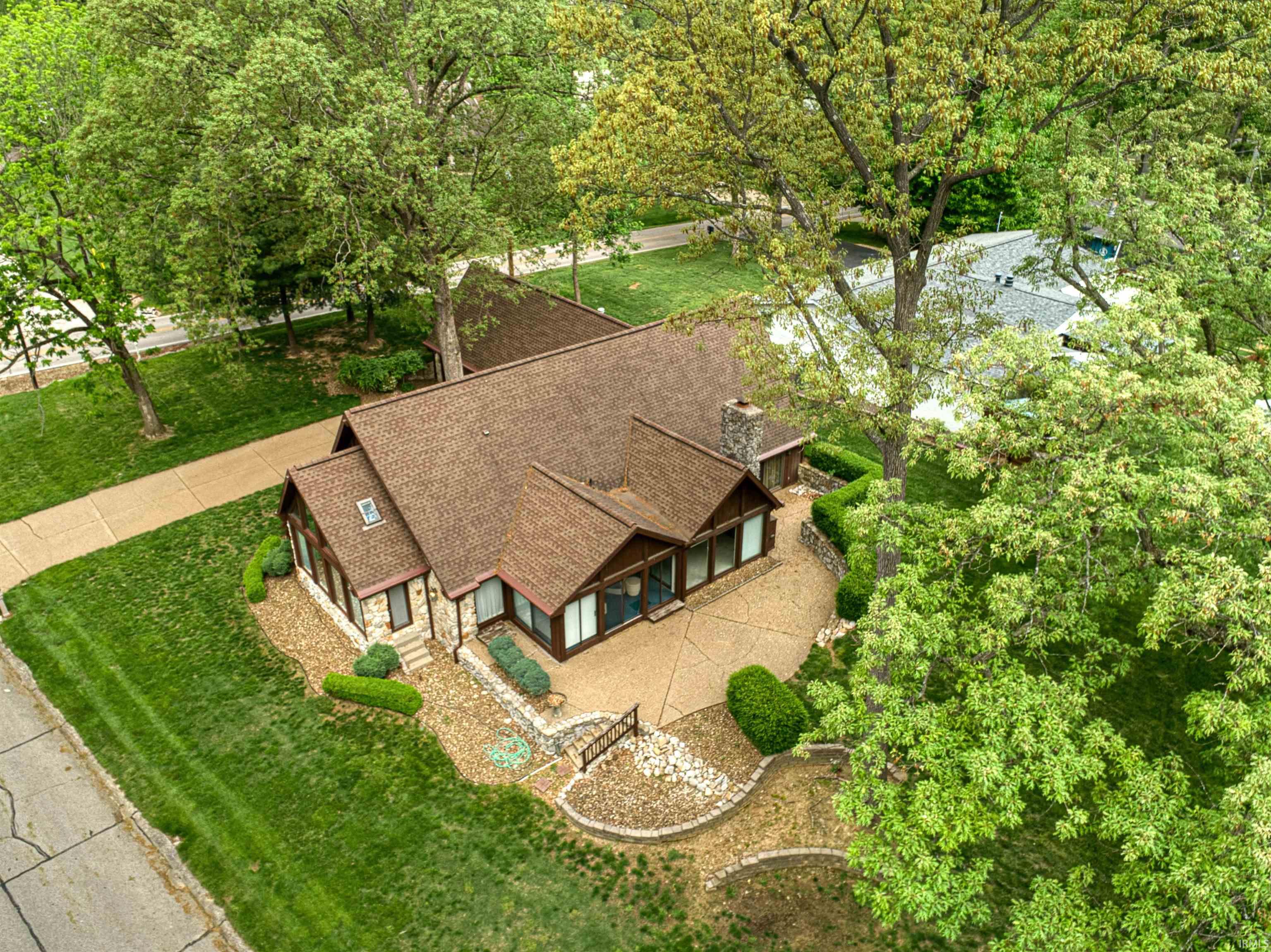 Homes for sale in Newburgh, IN | 6888 Miller Ln, Newburgh, IN 47630 | MLS# 202529713