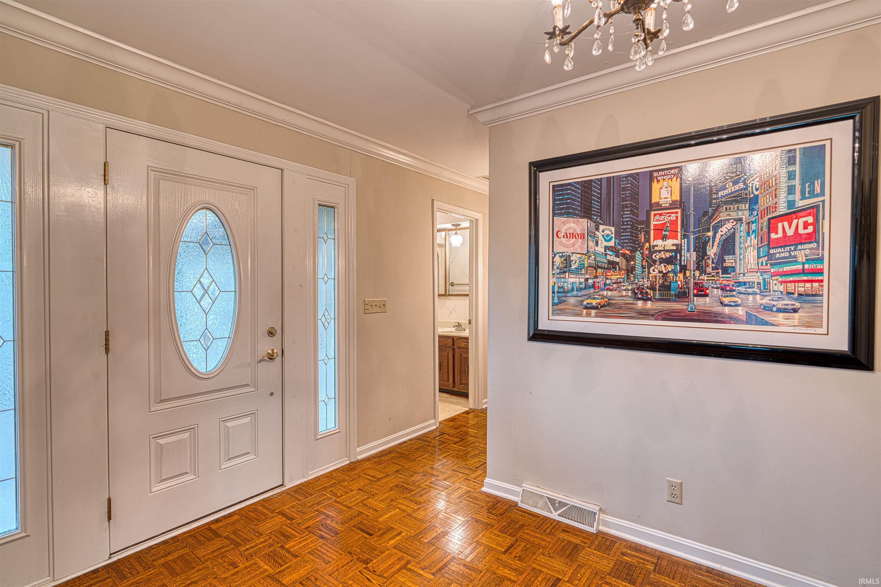 Homes for sale in Newburgh, IN | 6888 Miller Ln, Newburgh, IN 47630 | MLS# 202529713