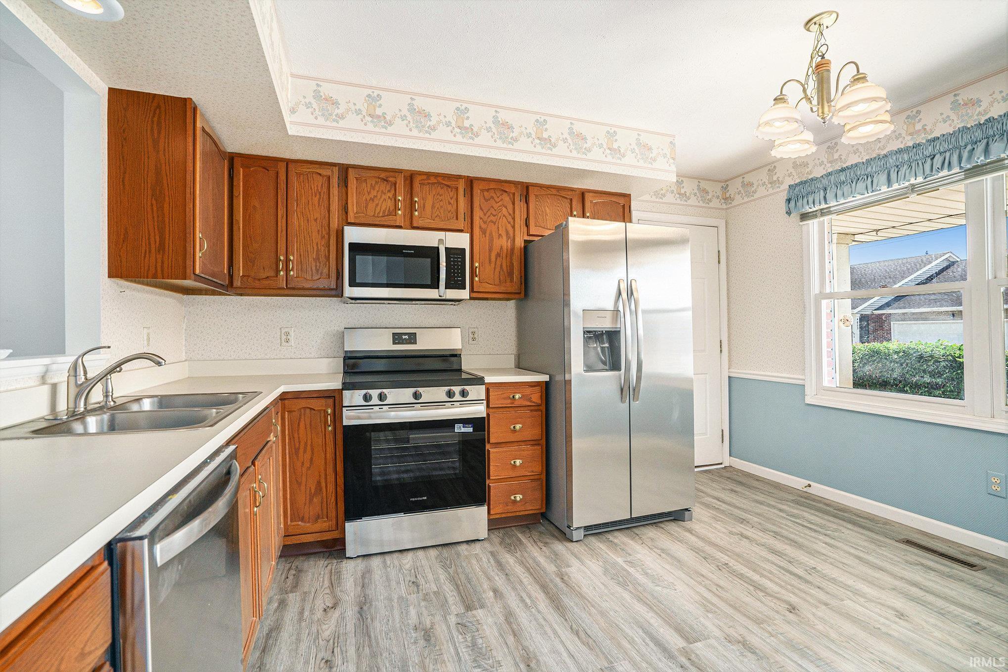 Homes for sale in Mishawaka, IN | 4607 Rivers Edge Dr, Mishawaka, IN 46544 | MLS# 202529717