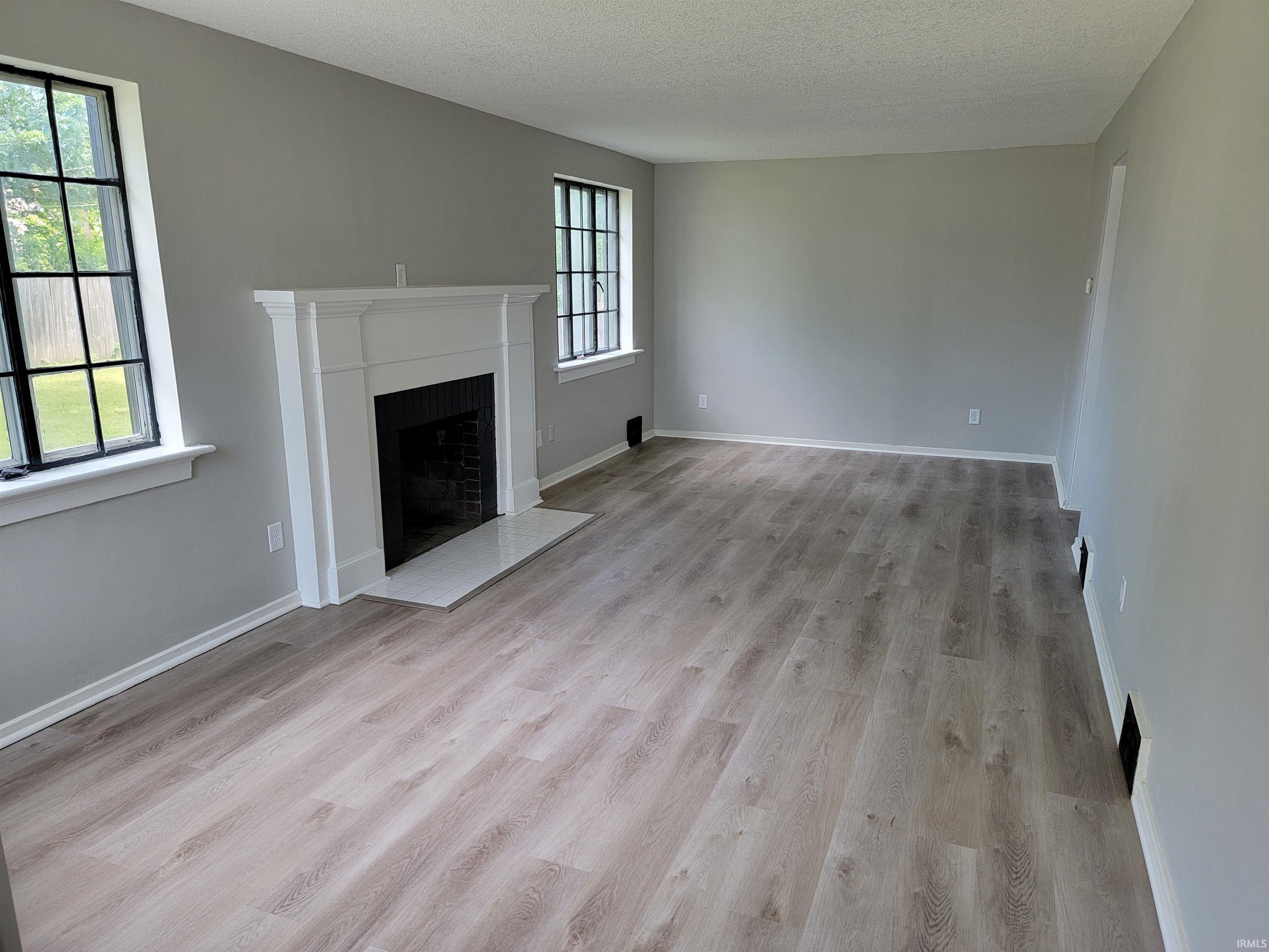 Photo 2 of 4615 S Calhoun Street