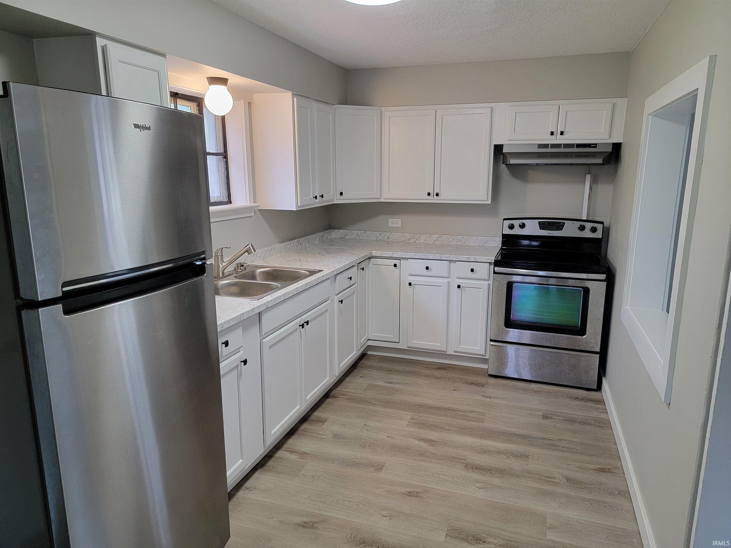 Photo 3 of 4615 S Calhoun Street