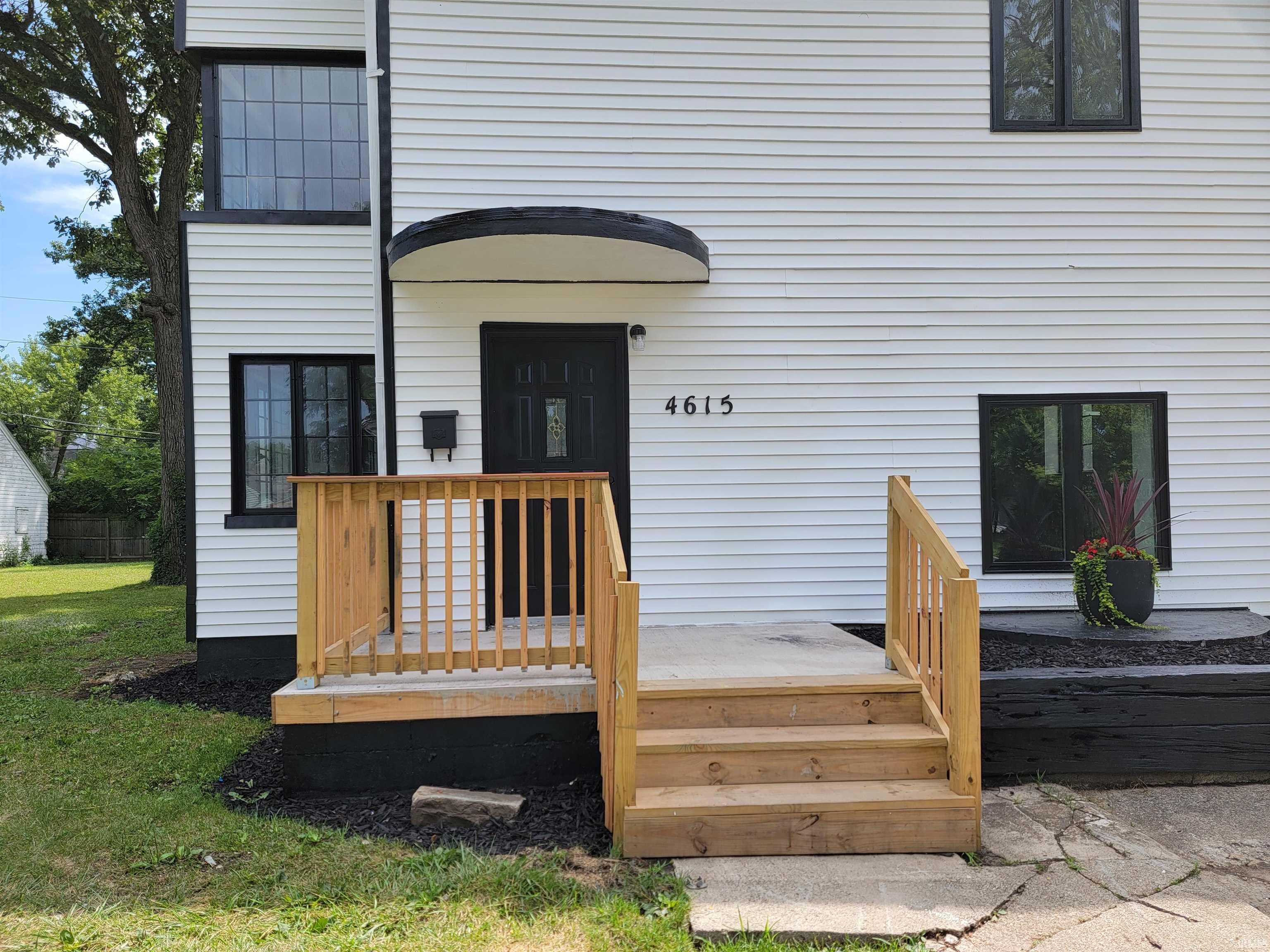 Photo 30 of 4615 S Calhoun Street