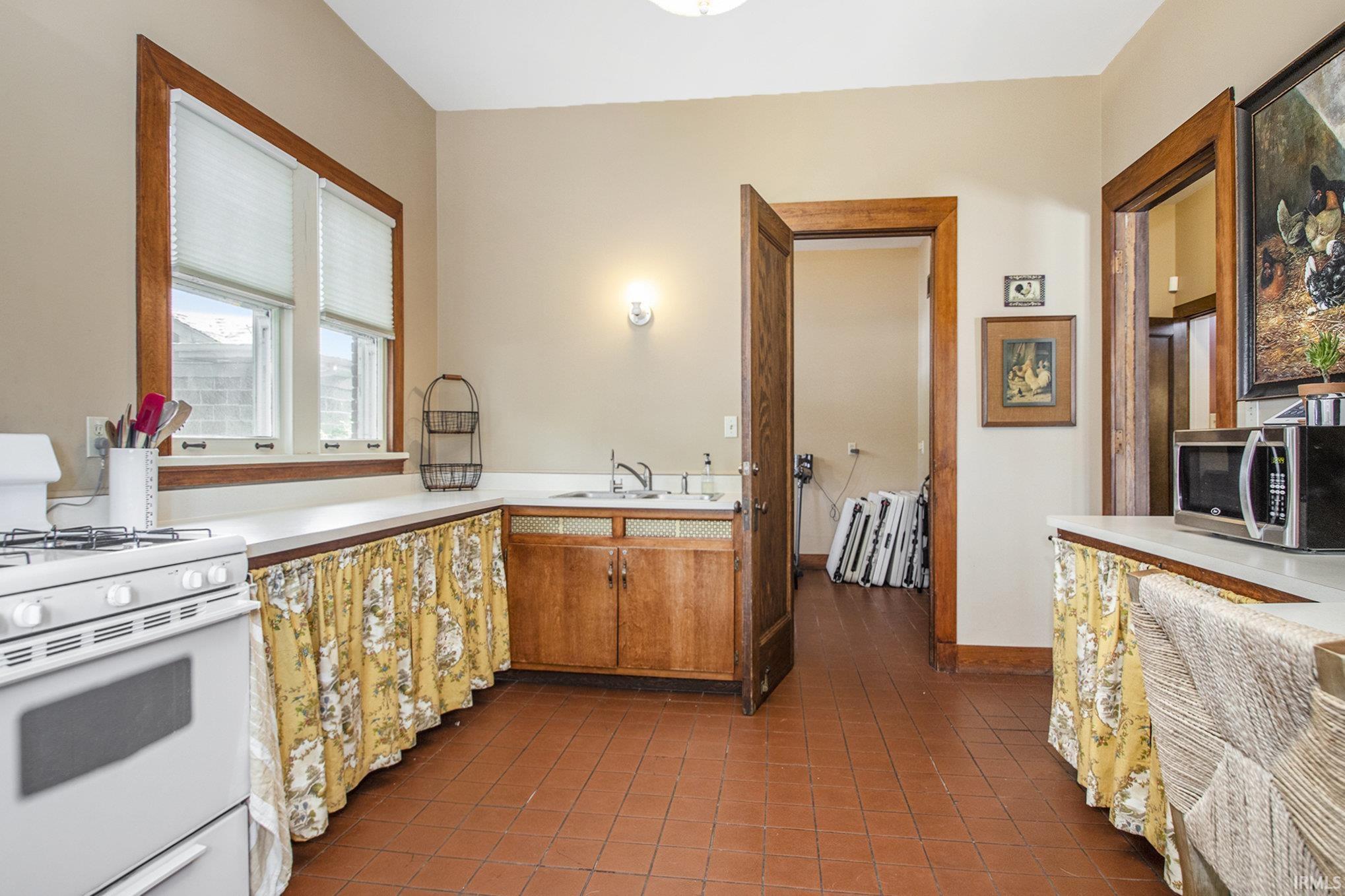 Photo 12 of 529 S Second Street