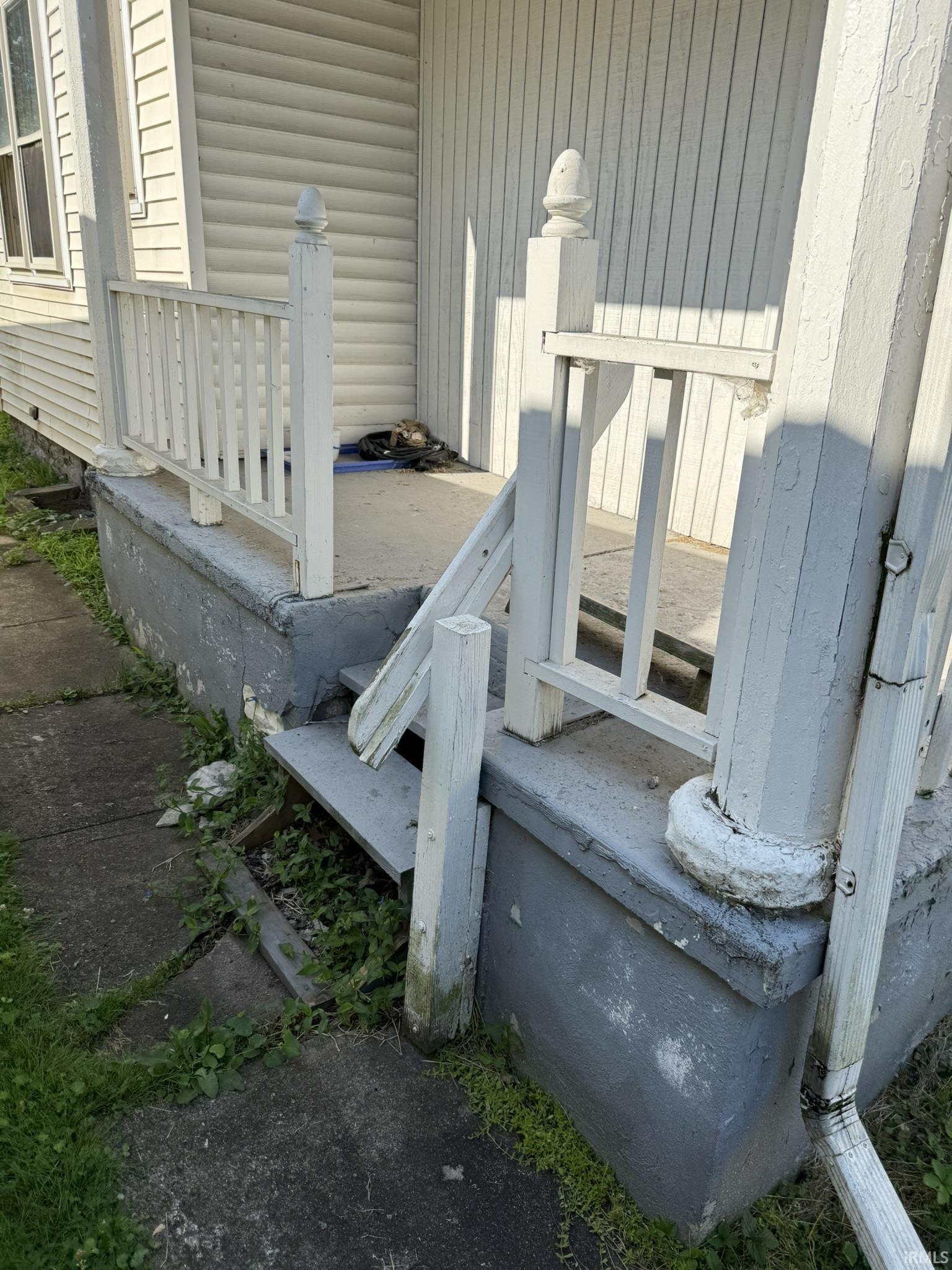 Photo 4 of 805 Edgewater Avenue