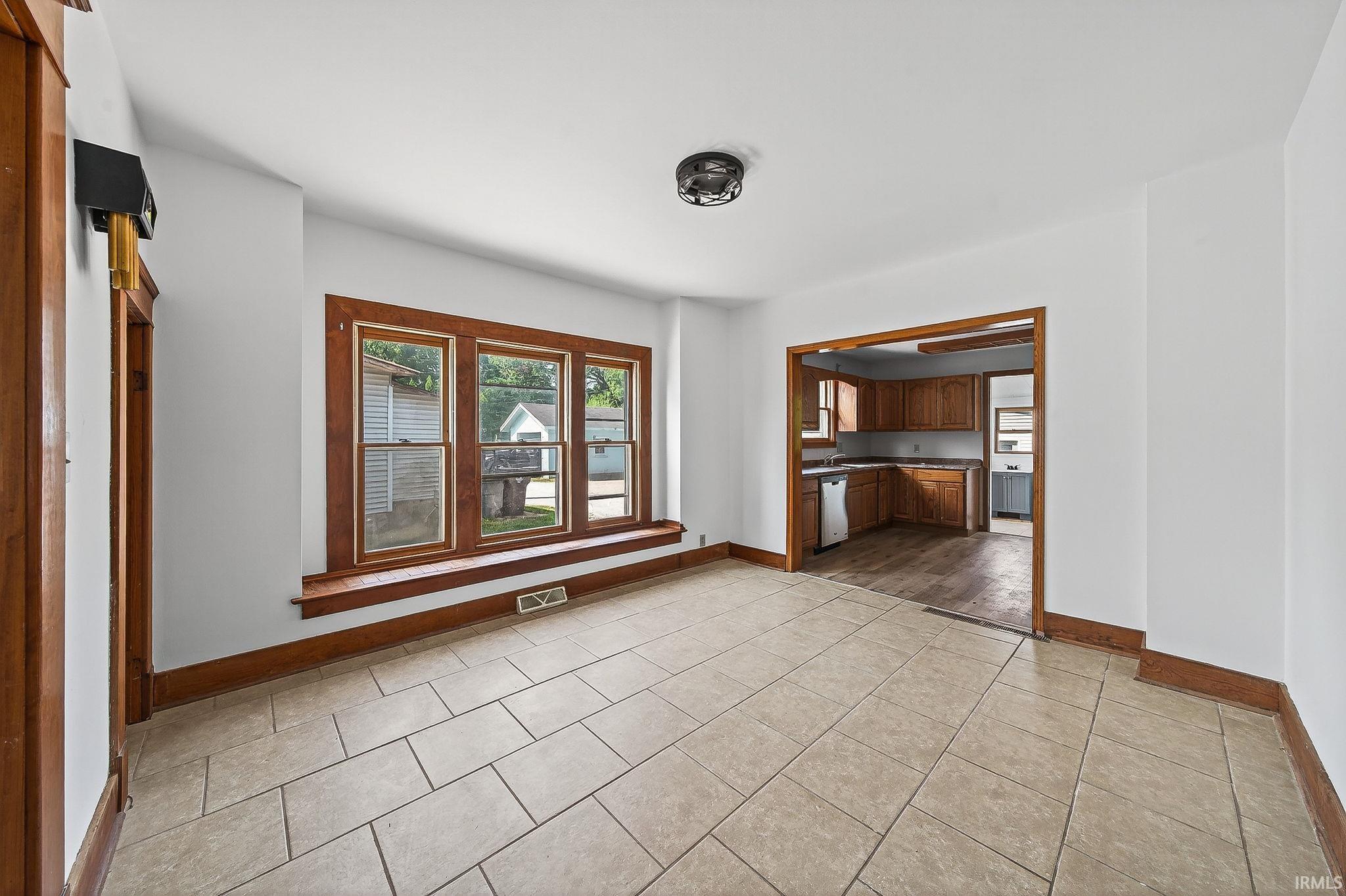 Photo 6 of 1207 S Main Street