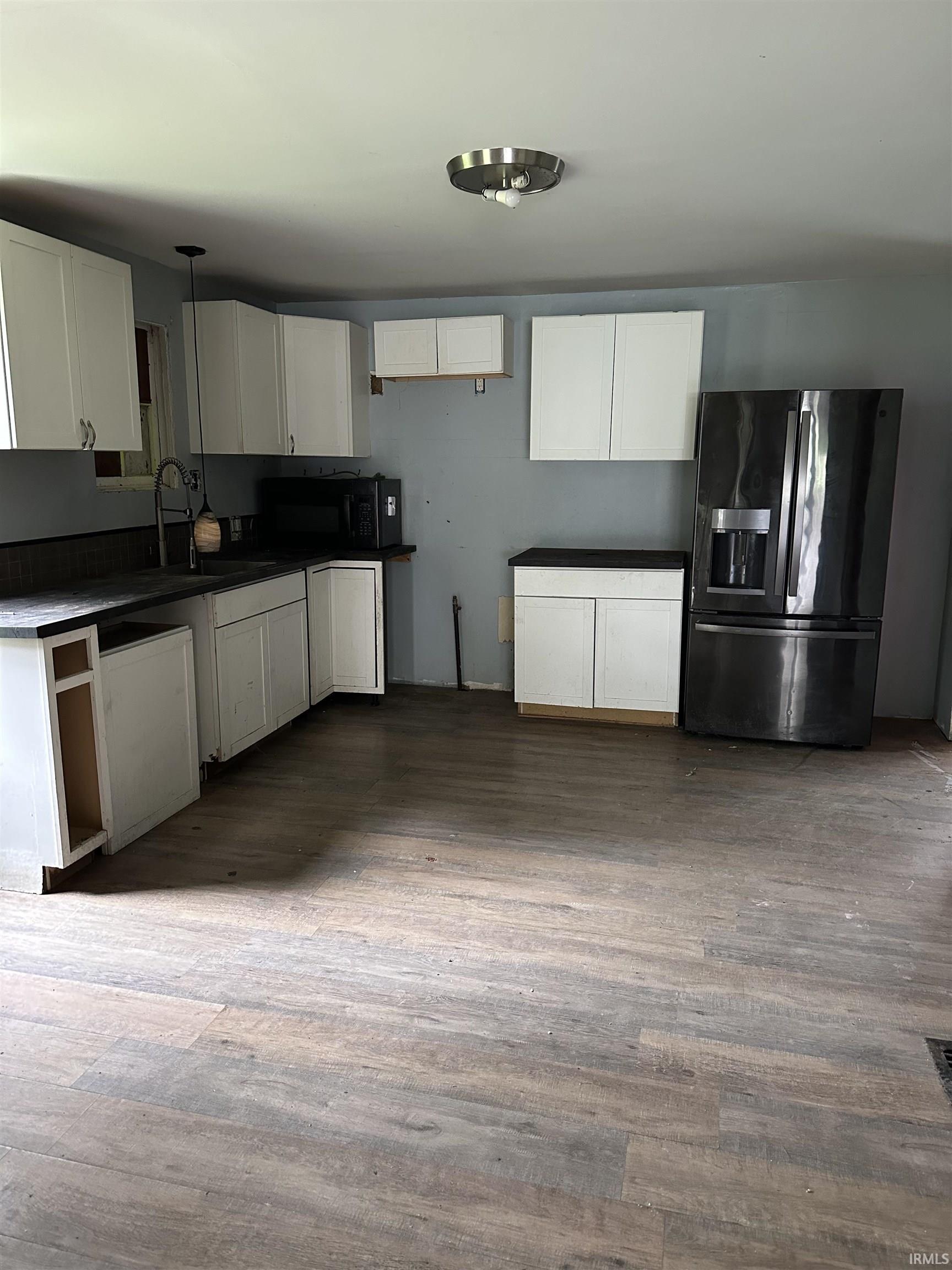 Photo 2 of 815 3rd Street