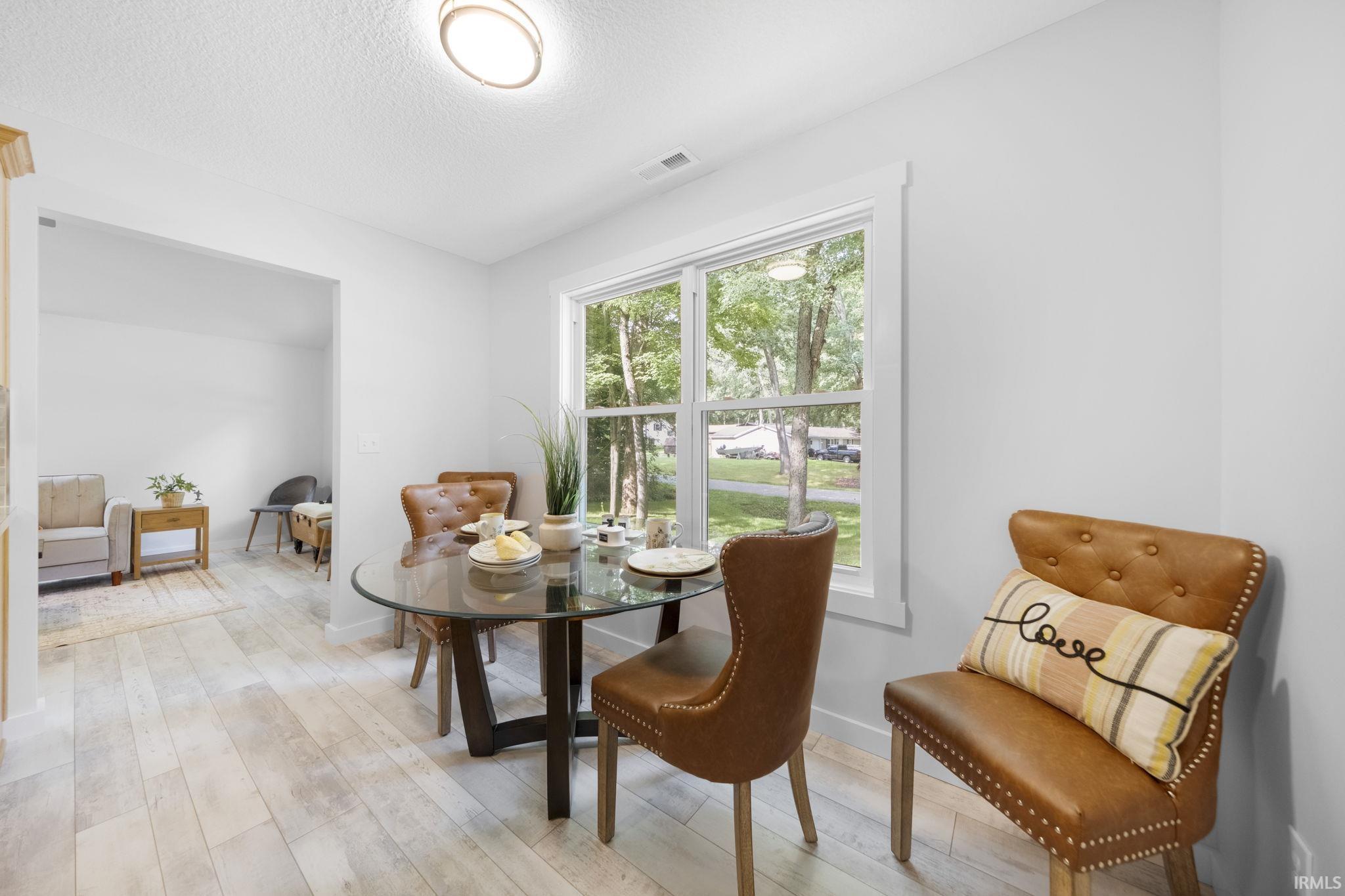 Photo 12 of 9304 N Oak Shore Drive