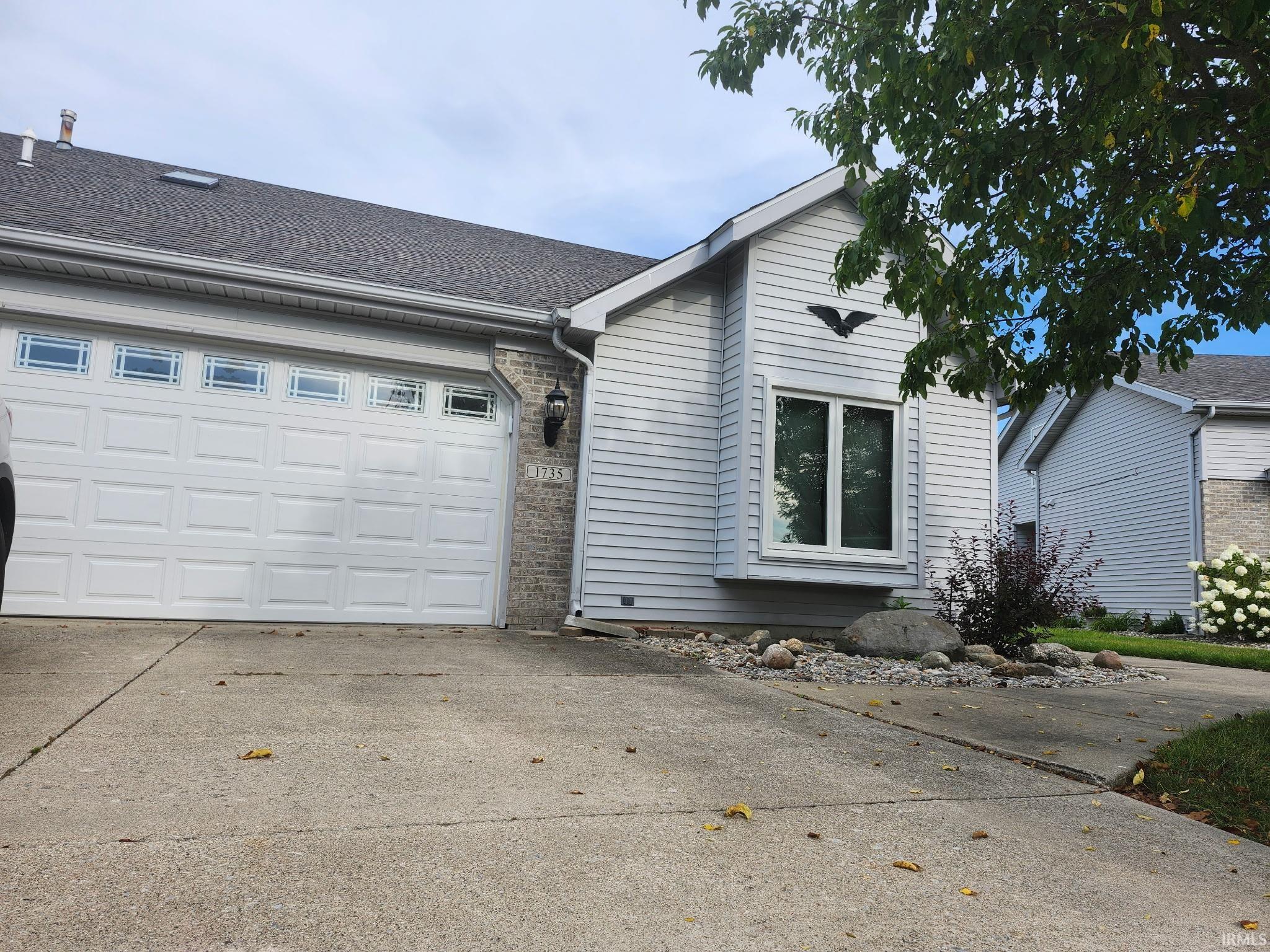 1735 E Inverness Circle