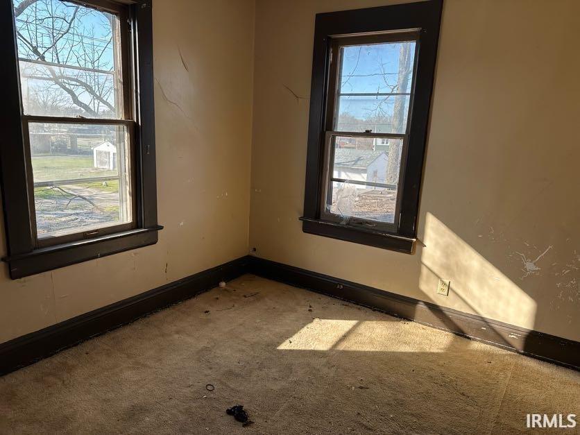 Homes for sale in South Bend, IN | 661 Lawndale St, South Bend, IN 46628 | MLS# 202529914