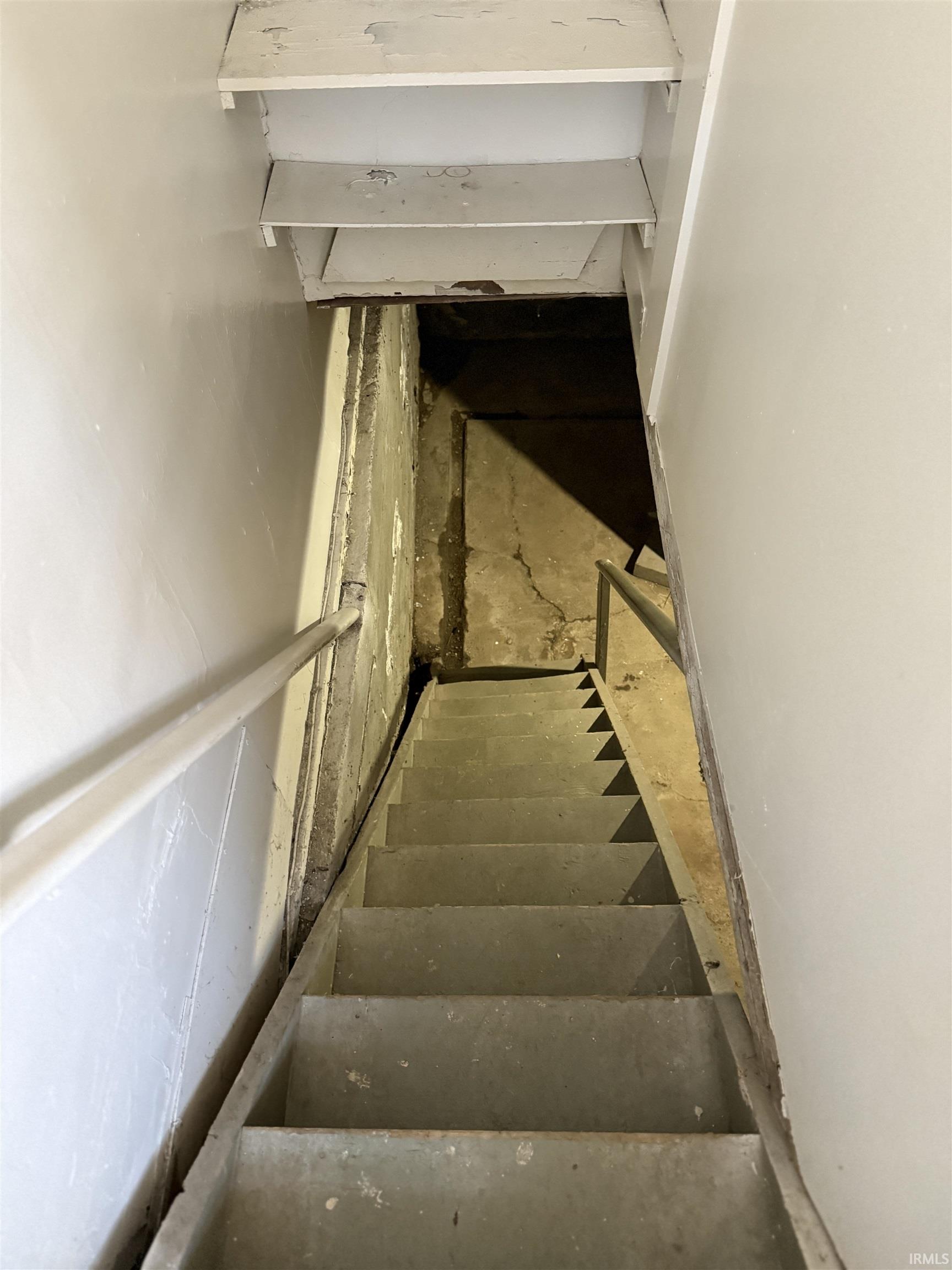 Photo 14 of 407 W Lexington Avenue