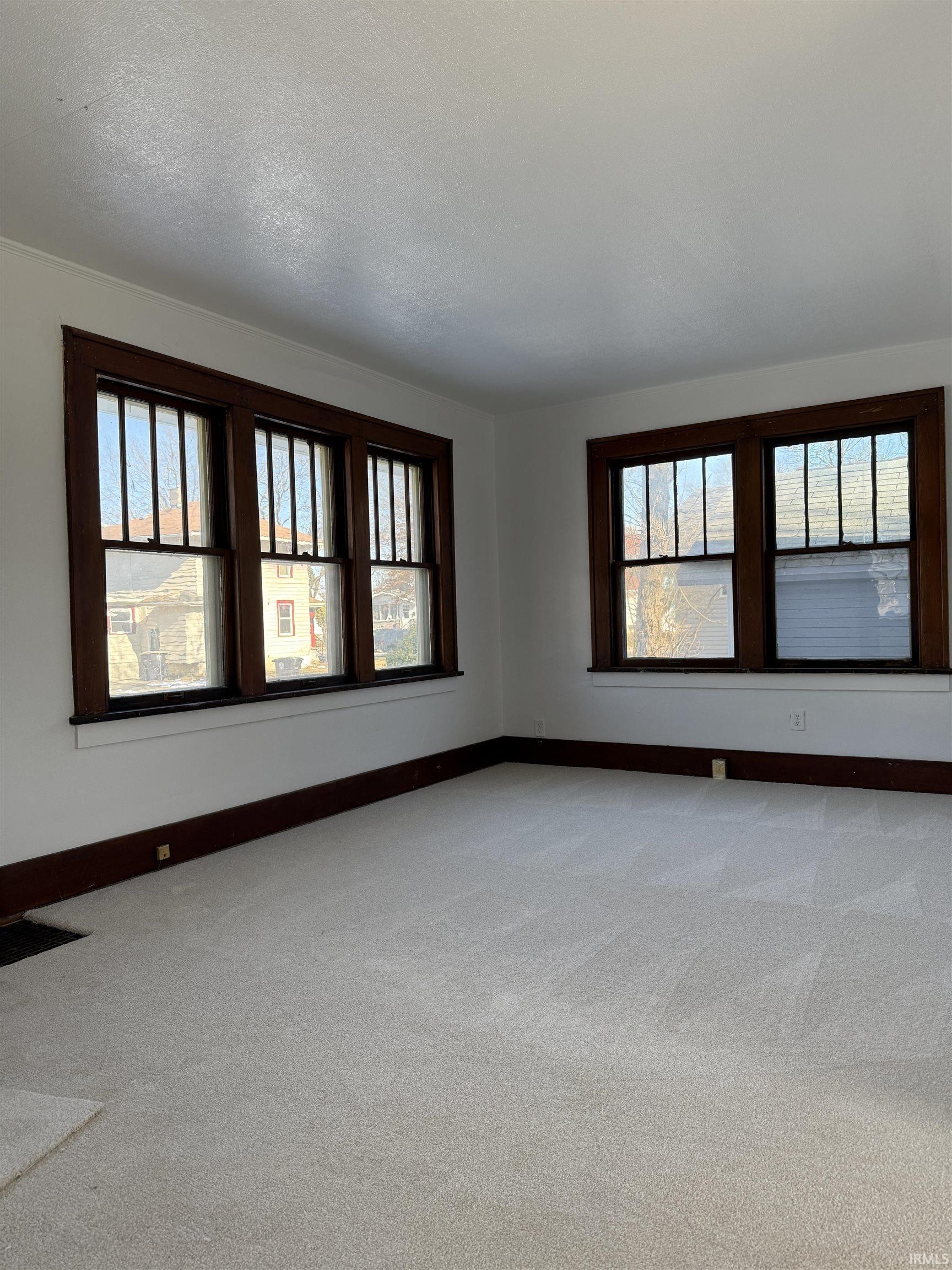 Photo 3 of 407 W Lexington Avenue