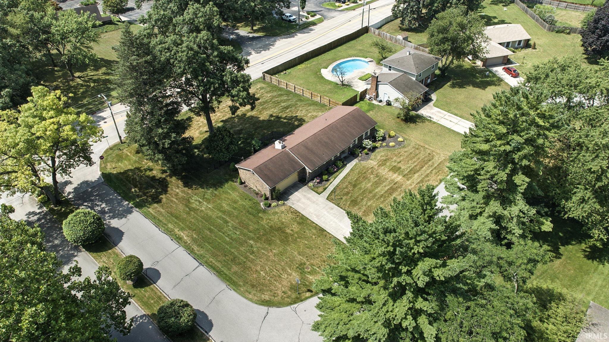 Photo 18 of 1501 Ash Drive W