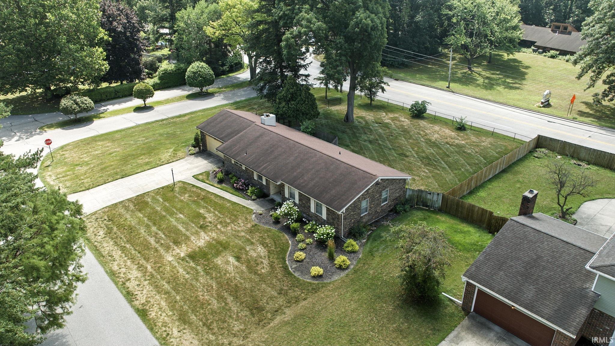 Photo 22 of 1501 Ash Drive W