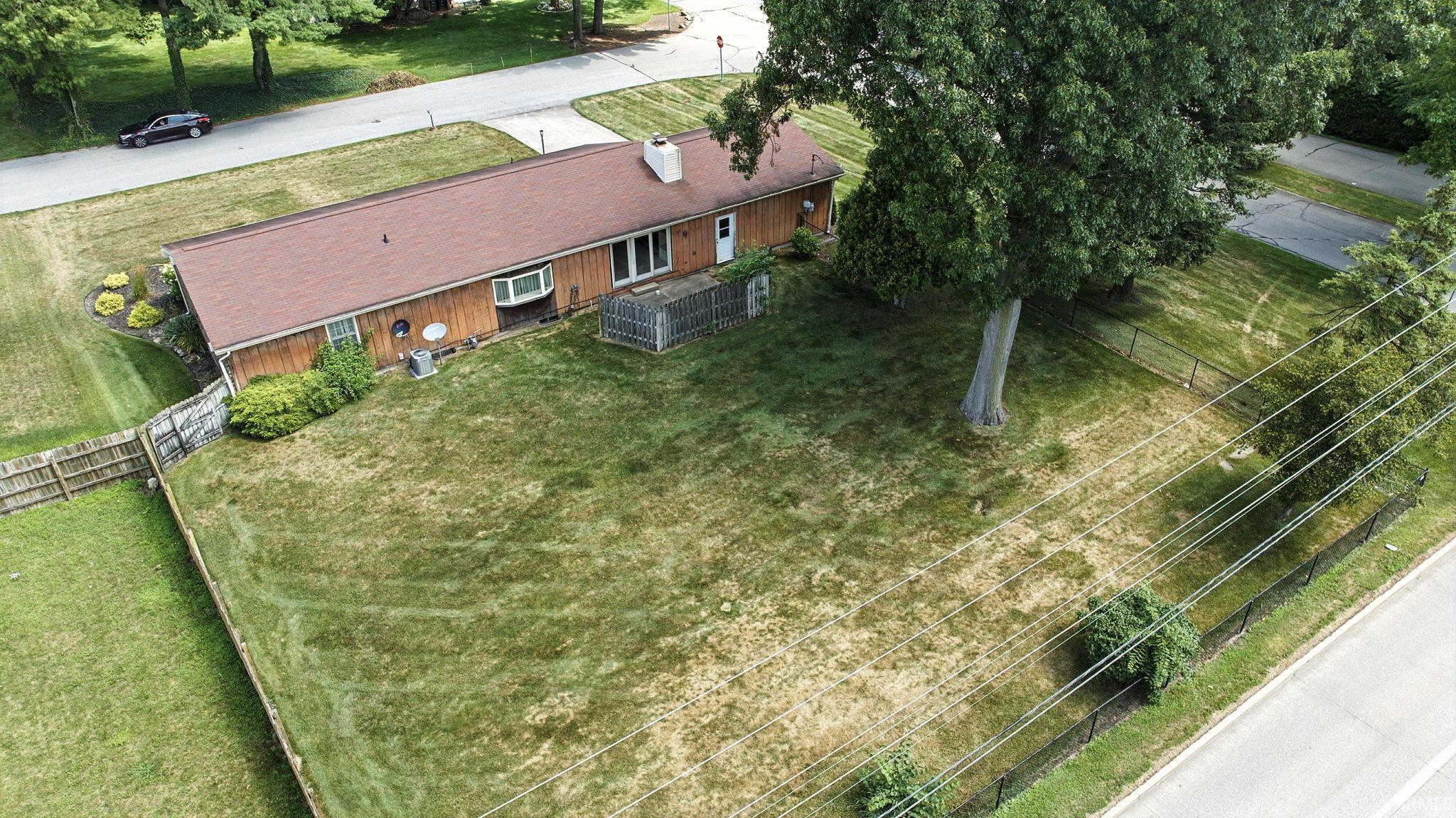 Photo 23 of 1501 Ash Drive W