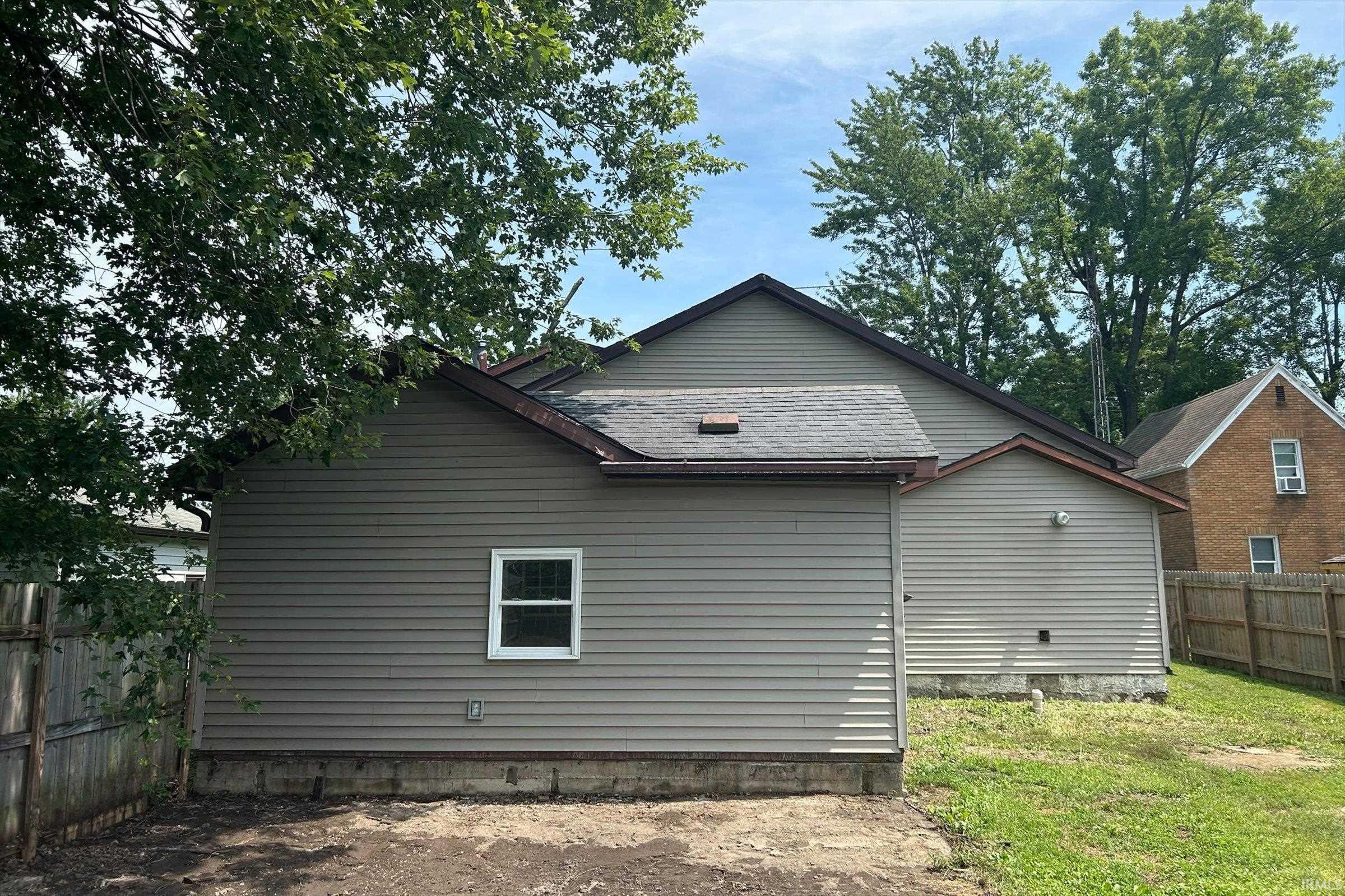 Homes for sale in Walkerton, IN | 837 N Queen Rd, Walkerton, IN 46574 | MLS# 202529941