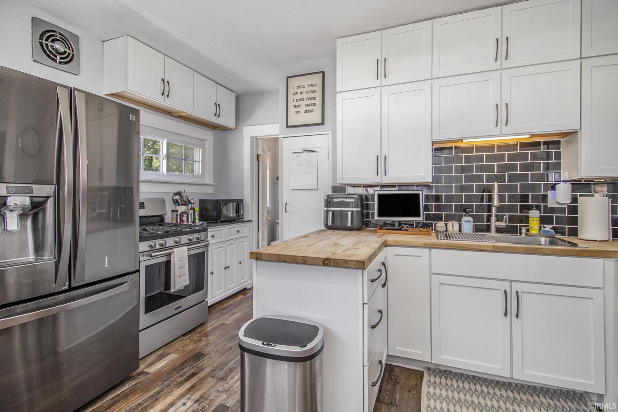 Photo 10 of 424 Goshen Avenue